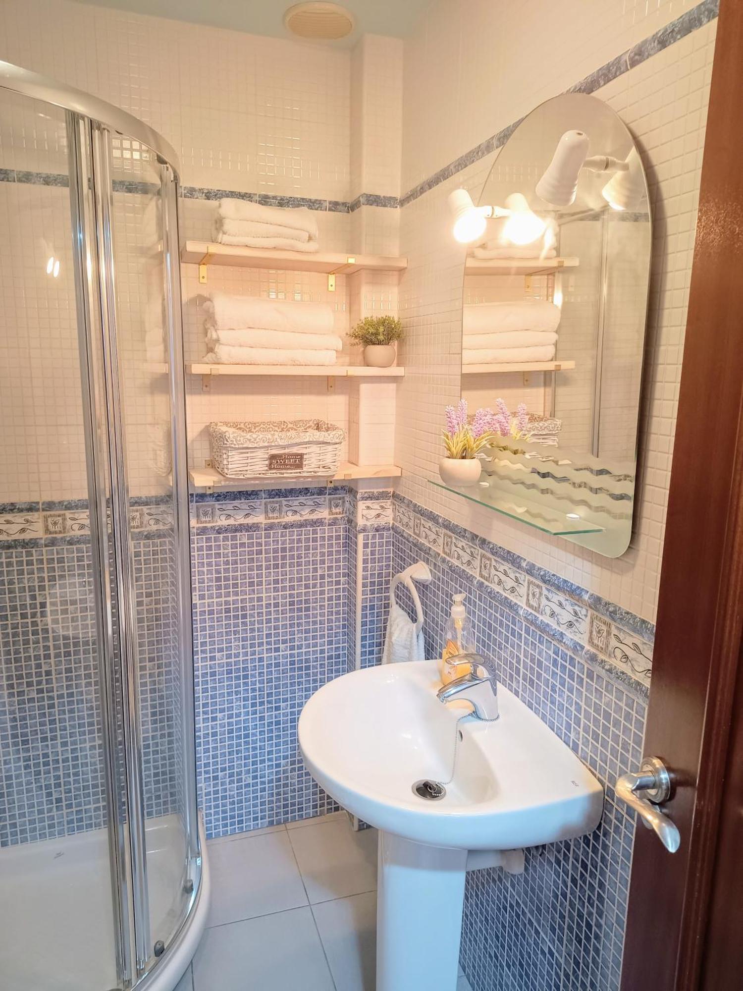 Beneharo En Appartement *
