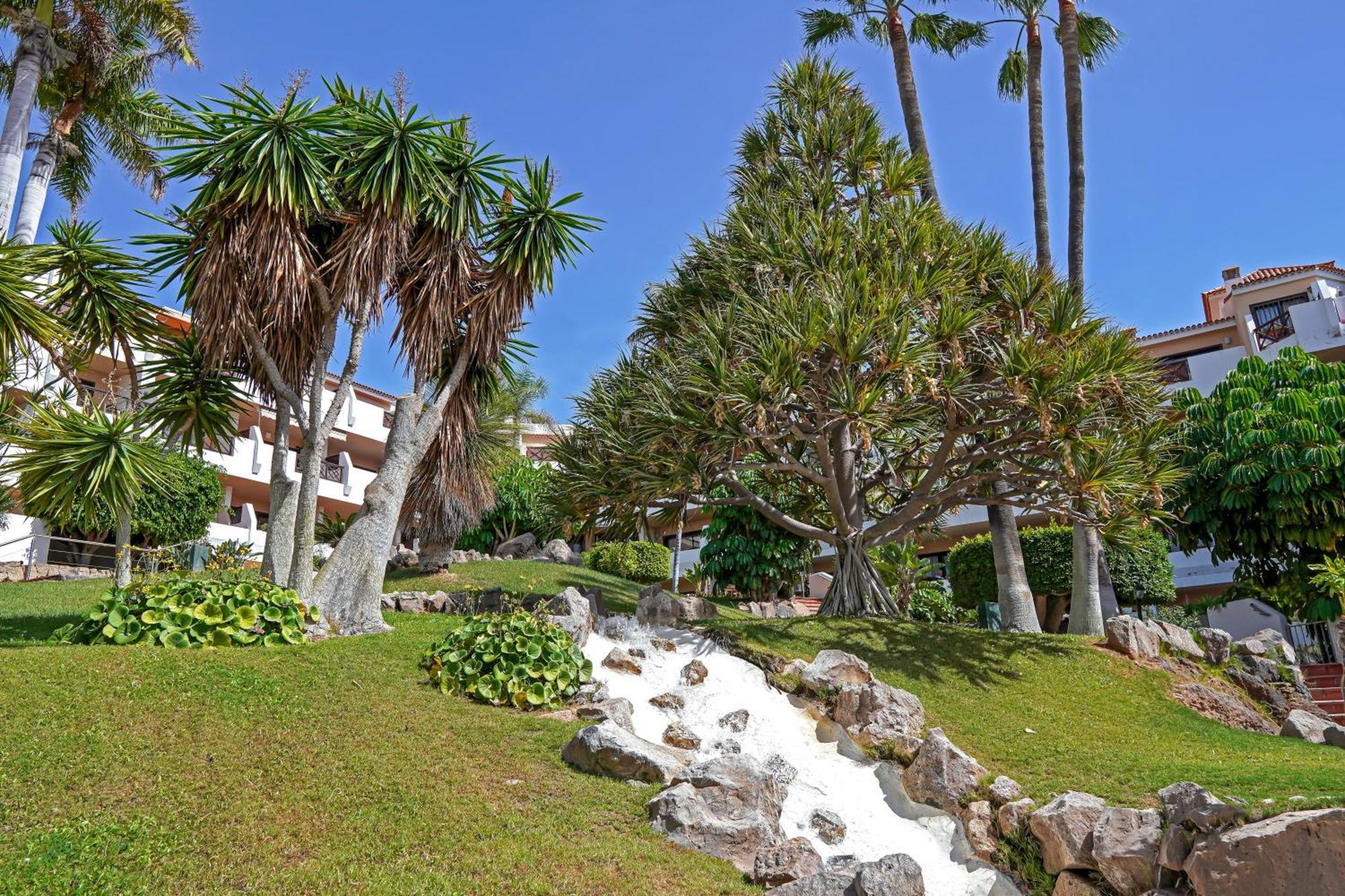 Сasa de vacaciones Newly Renovated, Luxurious With A Heated Pool, 259 San Miguel de Abona