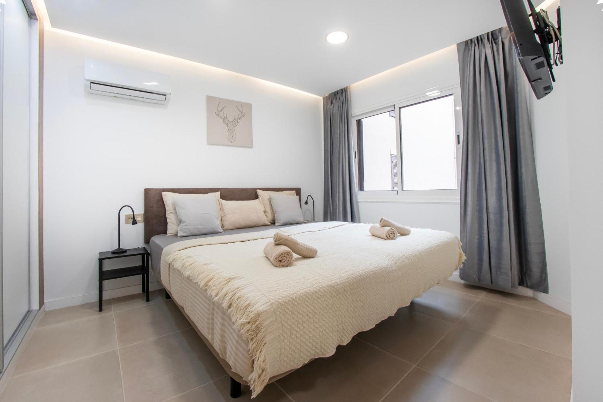 Newly Renovated, Luxurious With A Heated Pool, 259 San Miguel de Abona
