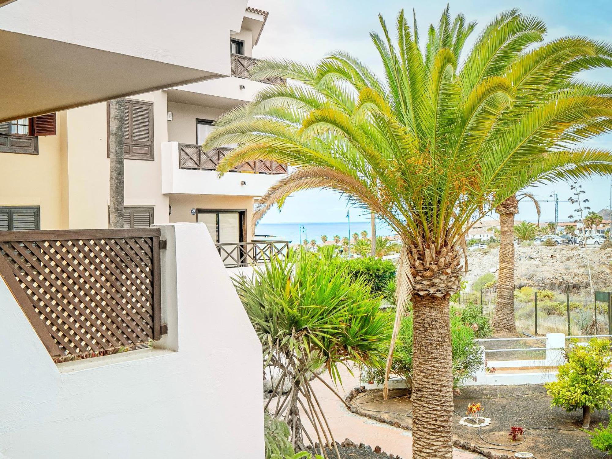 Сasa de vacaciones Newly Renovated, Luxurious With A Heated Pool, 259 San Miguel de Abona