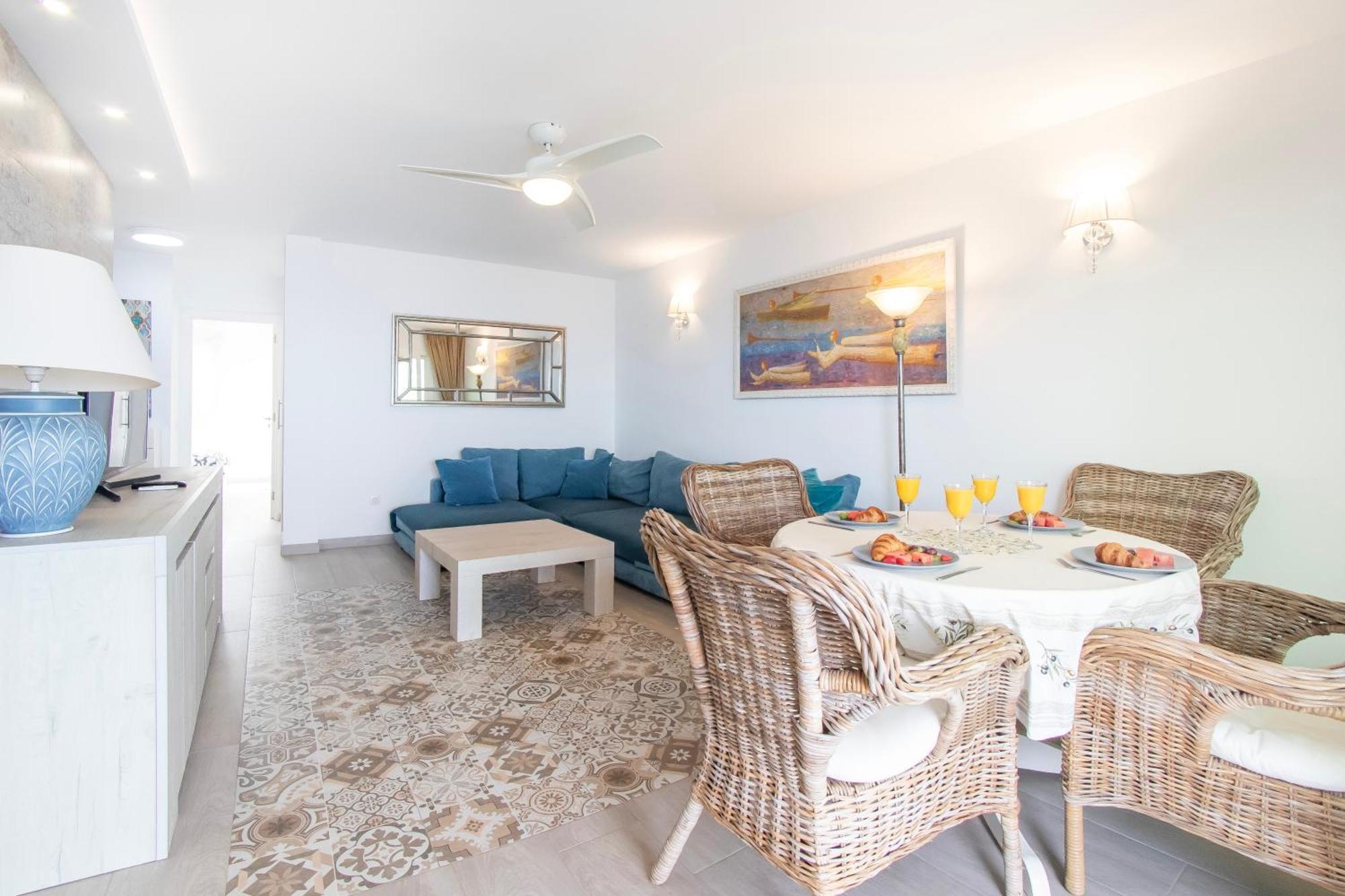 Spacious With Breath-taking Ocean Views, 13 Puerto de Santiago (Tenerife)