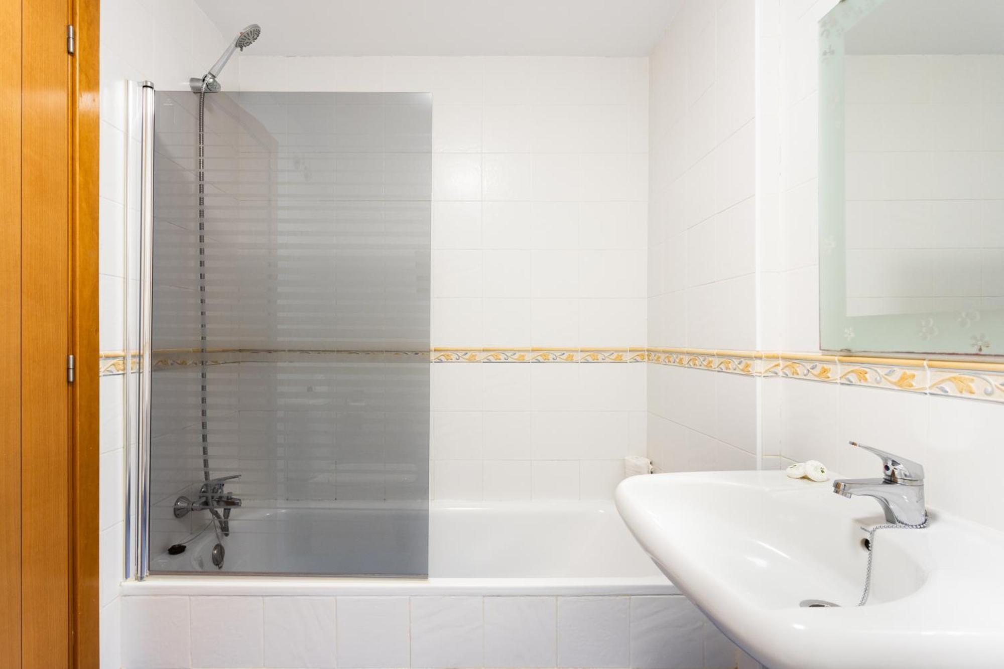 Paraiso Ii Tg Free Wifi Apartment *