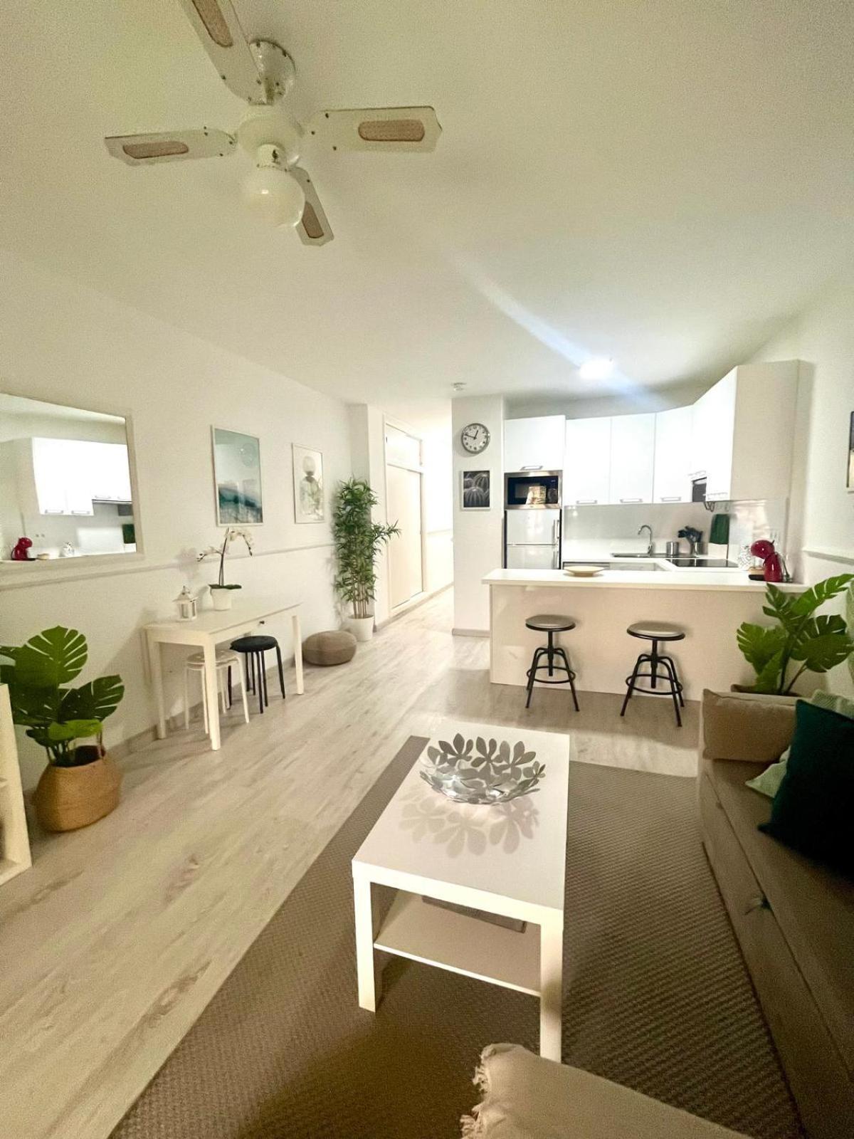 Super Y Amplio Apto Con Airco, Planta Baja En Mareverde Appartement