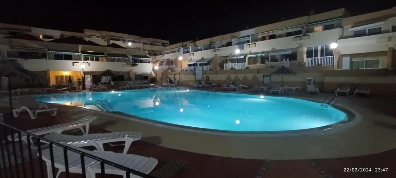 Super Y Amplio Apto Con Airco, Planta Baja En Mareverde Costa Adeje (Tenerife)