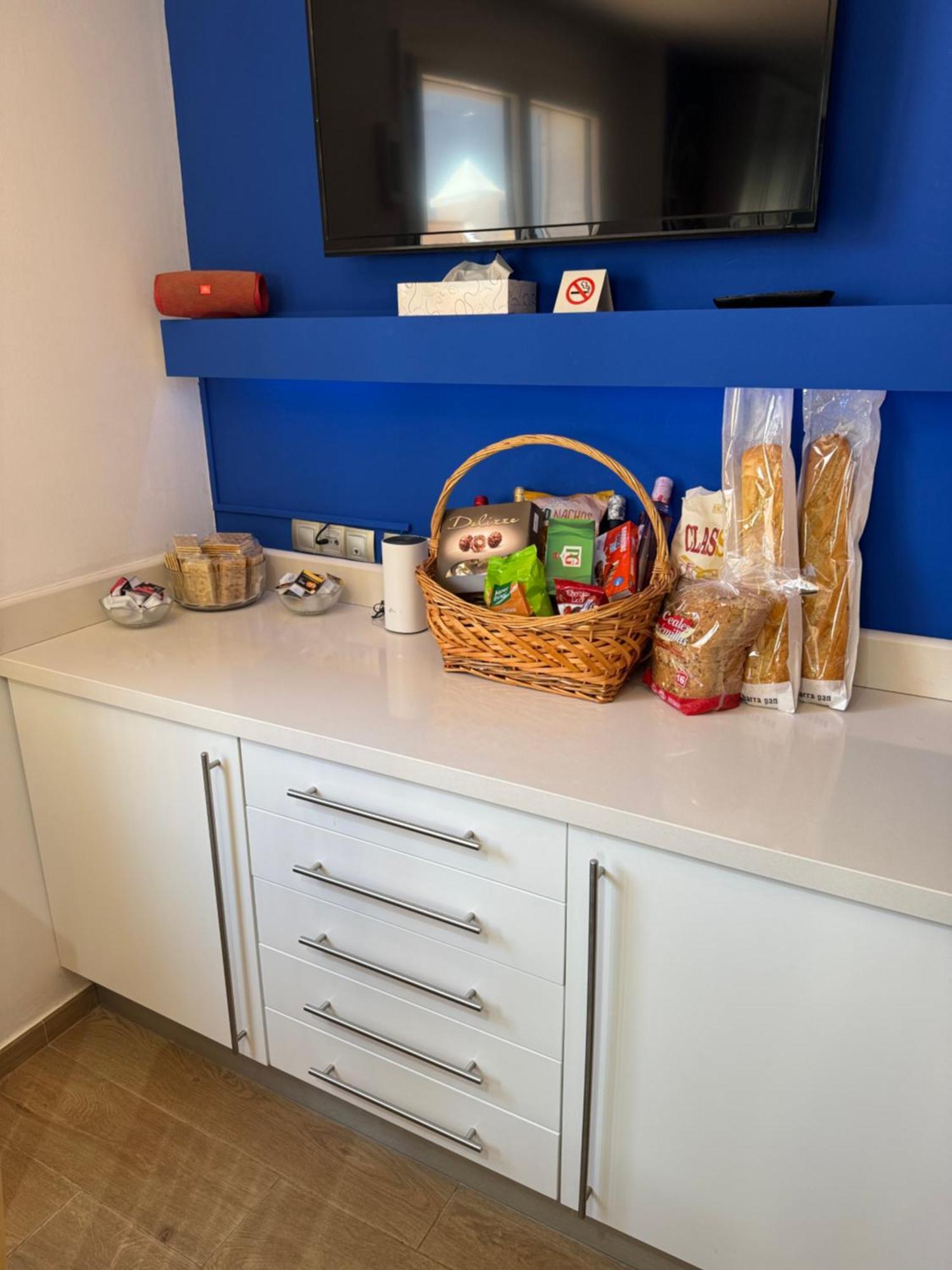 Self Catering Luxury In The Beautiful Area Of Puerto Santiago Tenerife With 5 Bedrooms 2 Sofabeds For Up To 10 Guests Private Swimming Pool And Many Other Activities To Entertain The Family Secure Parking For 2 Cars And Disabled Access Througho Villa *
