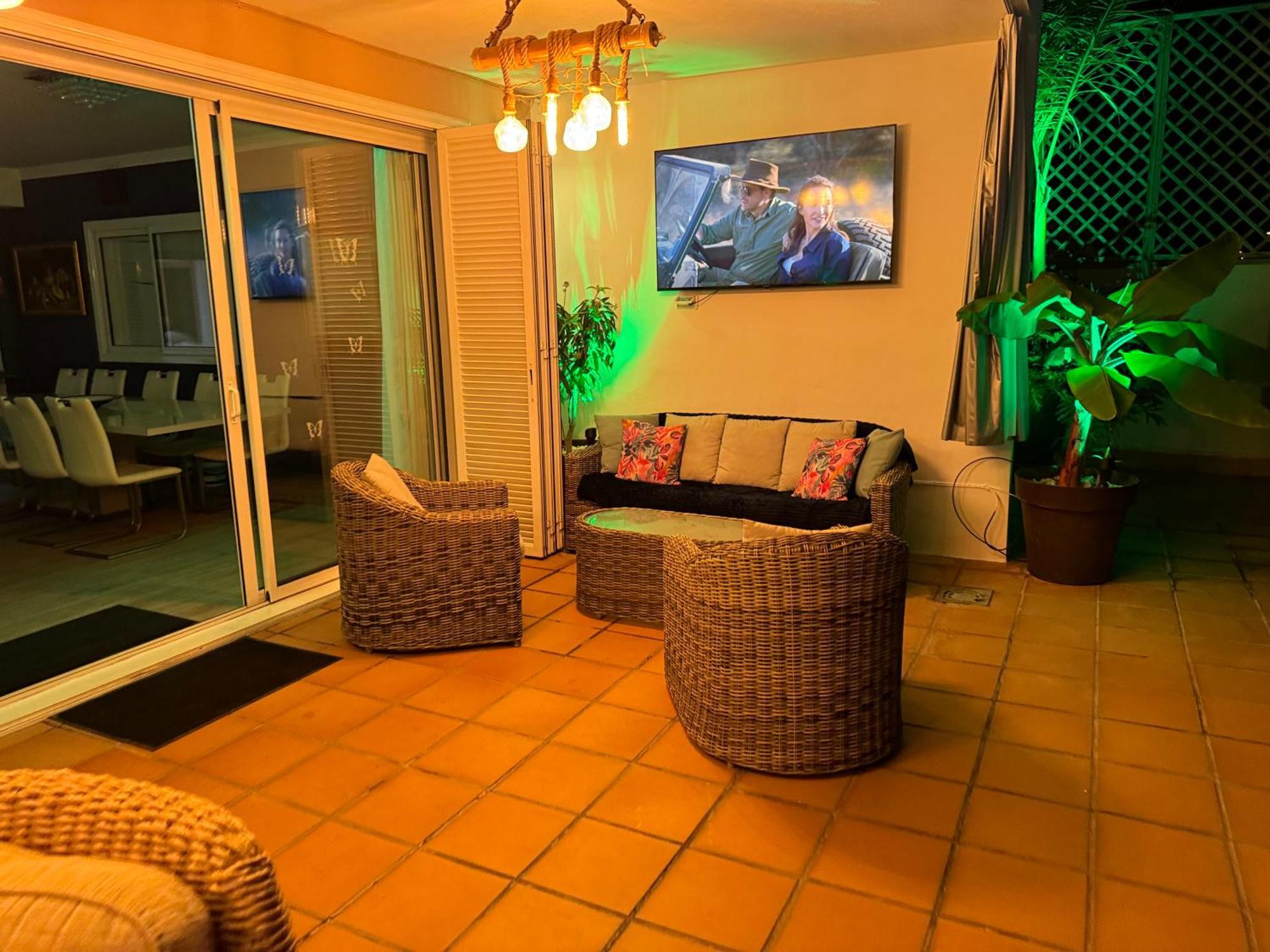 Blossom In The Beautiful Area Of Puerto Santiago Tenerife With 5 Bedrooms For Up To 10 Guests Private Swimming Pool And Many Other Activities To Entertain The Family Secure Parking For 2 Cars And Disabled Access Throughout * Puerto de Santiago (Tenerife)