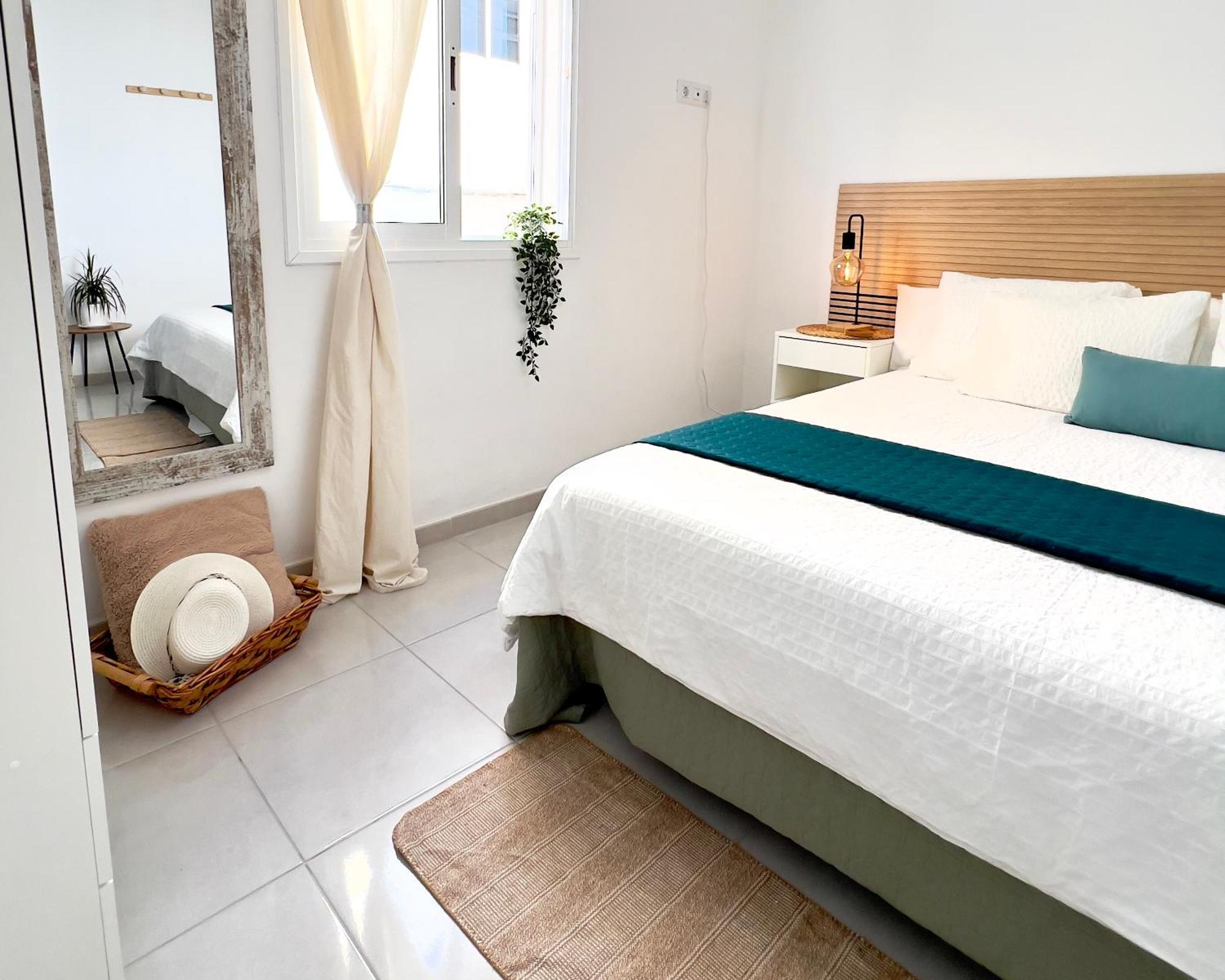 Alcamar Comfortable In The Center Of