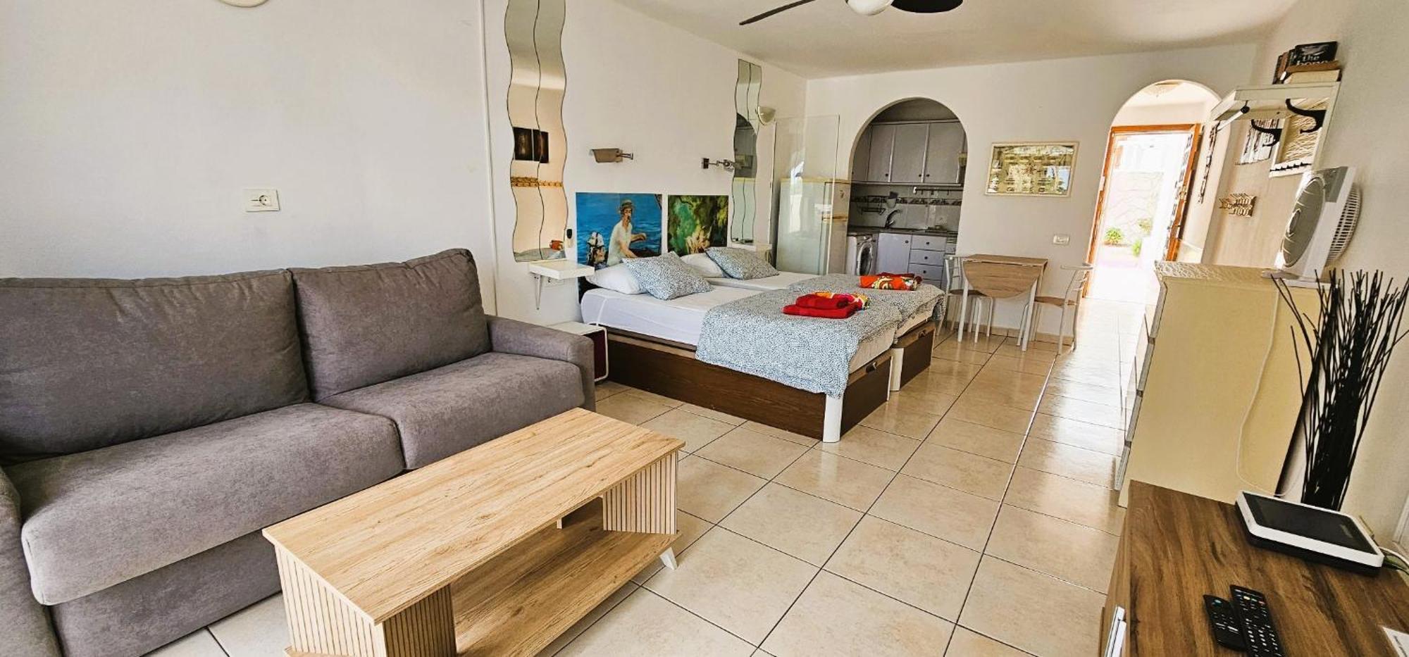 In Paraiso Royal Apartment Playa de las Americas (Tenerife)