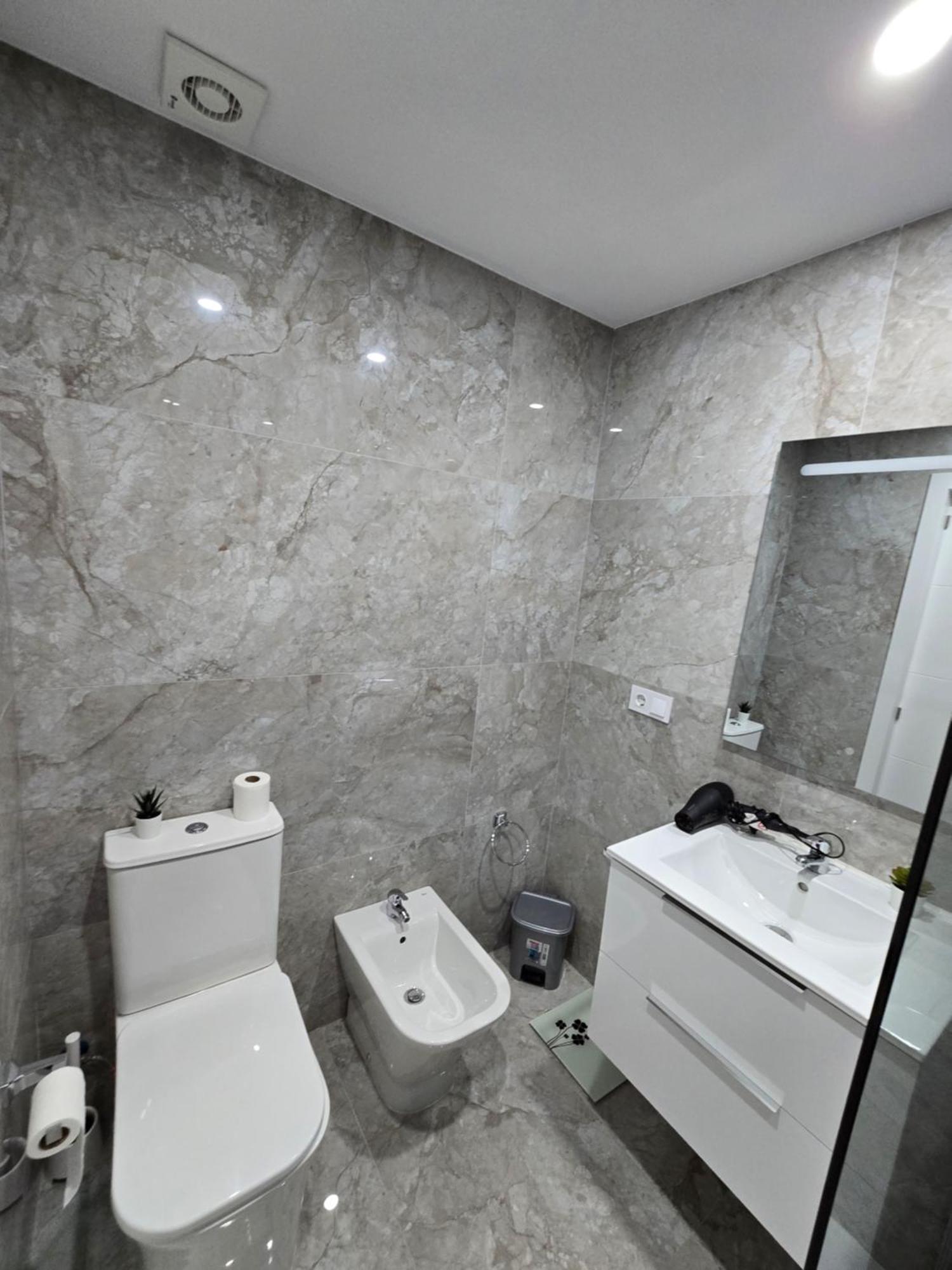 Apartamento Exclusive Eden, Marble Floor, Luxury Bathroom, Heated Pool, Close To Centre, Sea View, Balcony Los Cristianos (Tenerife)