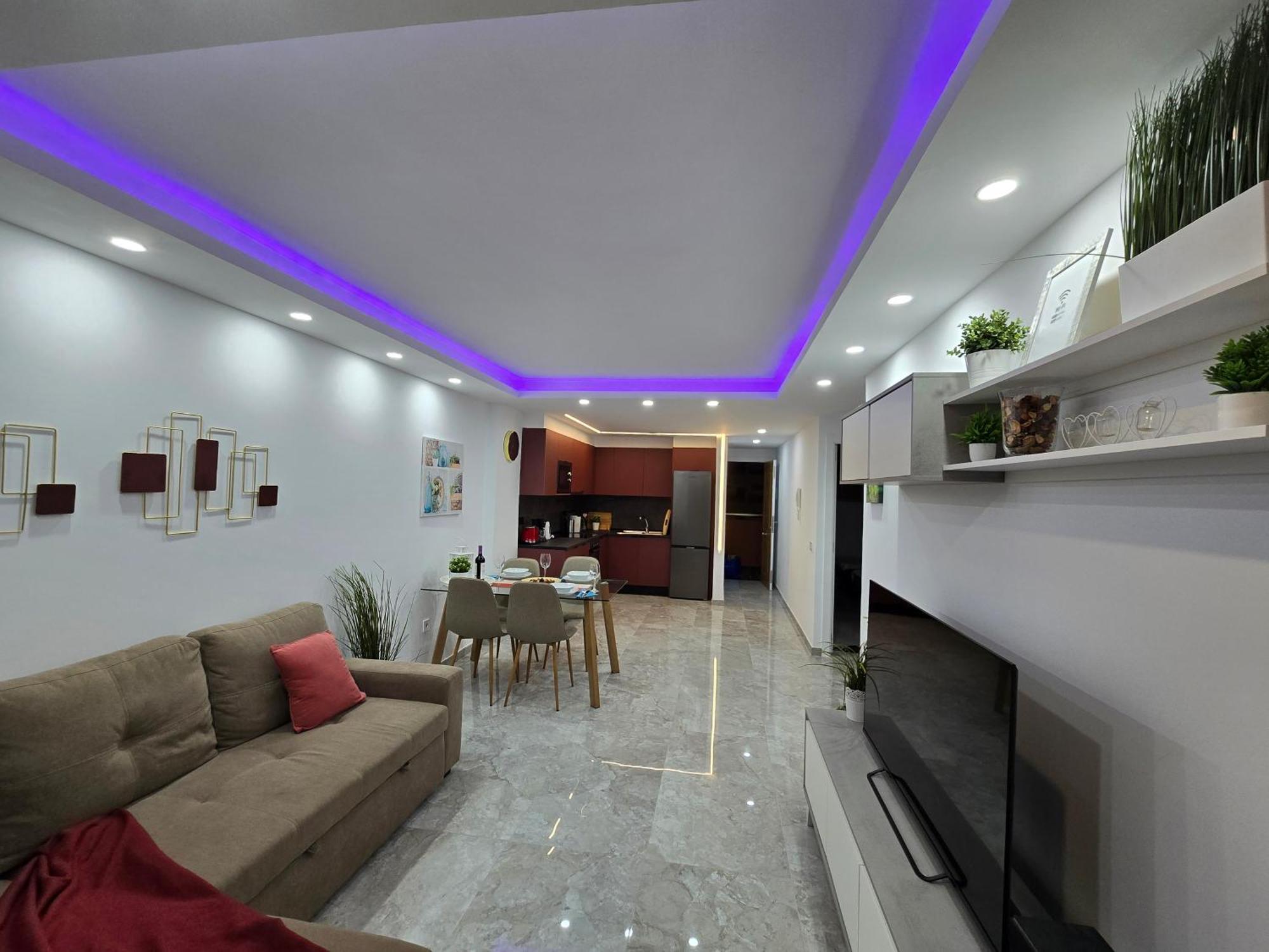Exclusive Eden, Marble Floor, Luxury Bathroom, Heated Pool, Close To Centre, Sea View, Balcony Apartamento Los Cristianos (Tenerife)