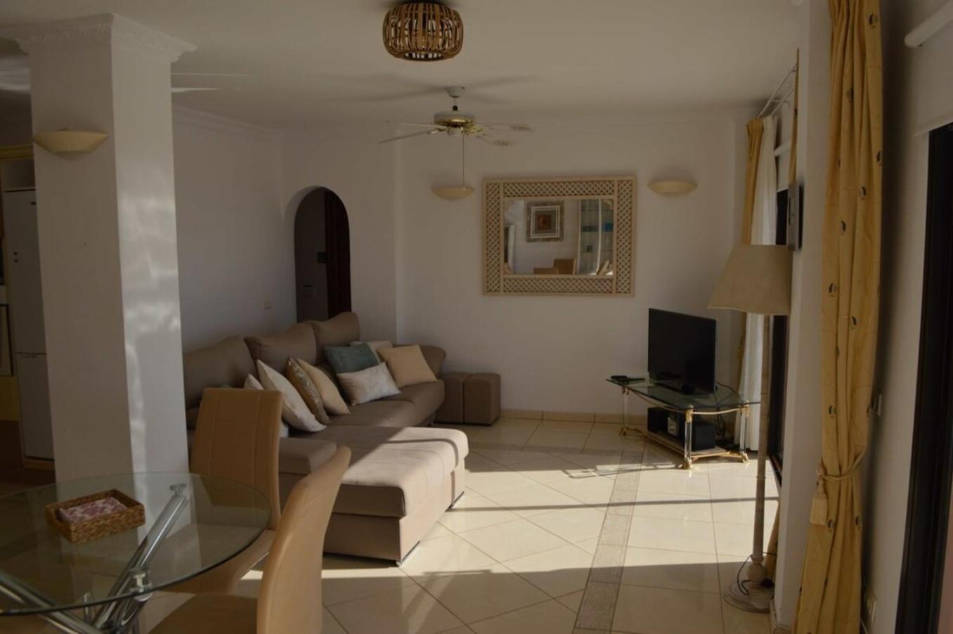 3 Bedroom With Stunning Views K302 Apartment *