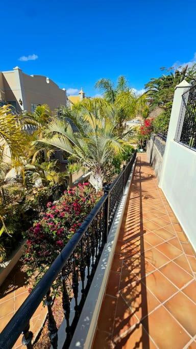 Sea View Duplex Private Jacuzzi, Garden, Terras And Shared Pool Apartment *