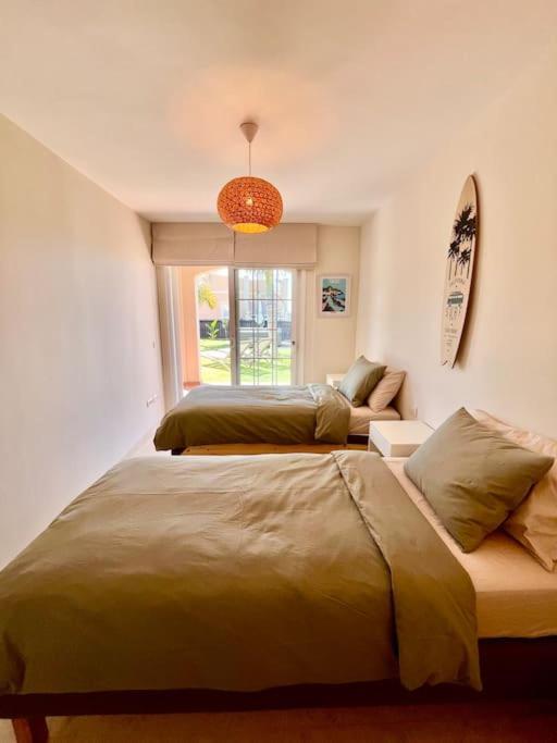 Sea View Duplex Private Jacuzzi, Garden, Terras And Shared Pool