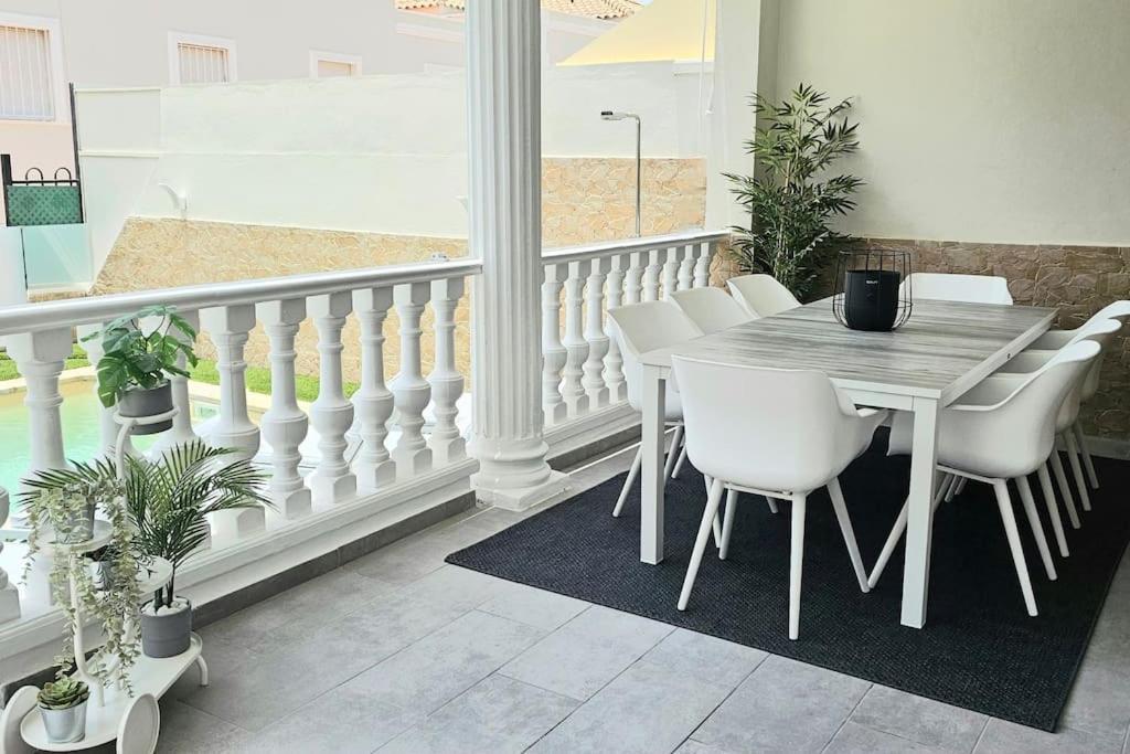 Luxury With Private Pool And Cinema By Vapago Tenerife Villa Los Cristianos (Tenerife)