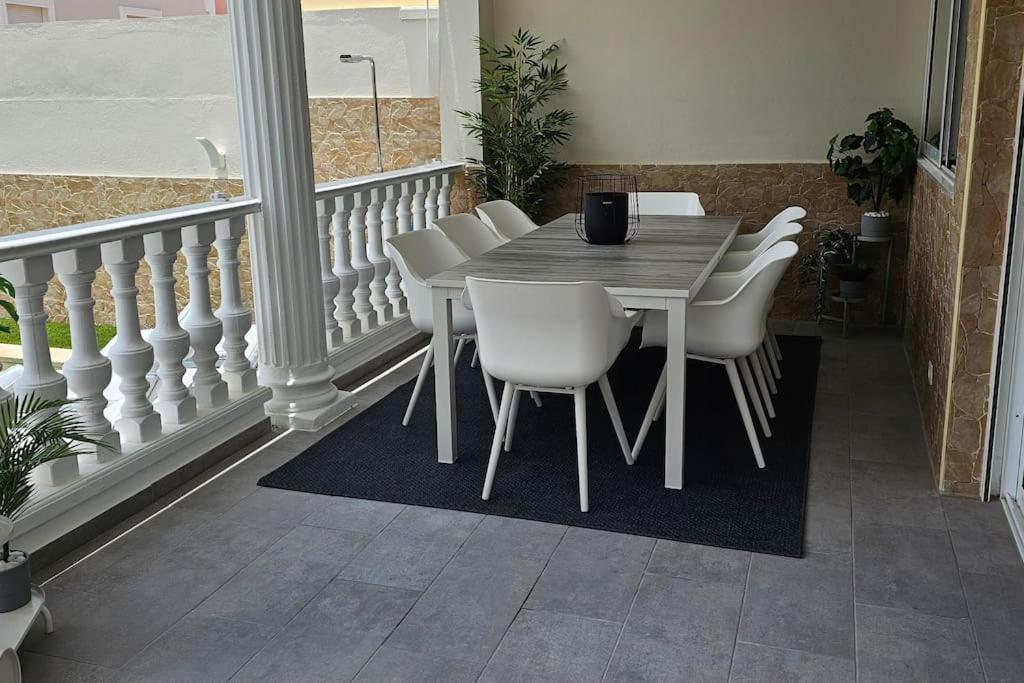 Luxury With Private Pool And Cinema By Vapago Tenerife Los Cristianos (Tenerife)