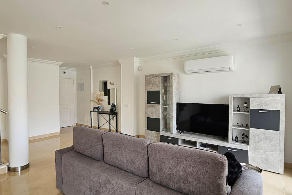 Luxury With Private Pool And Cinema By Vapago Tenerife Villa *