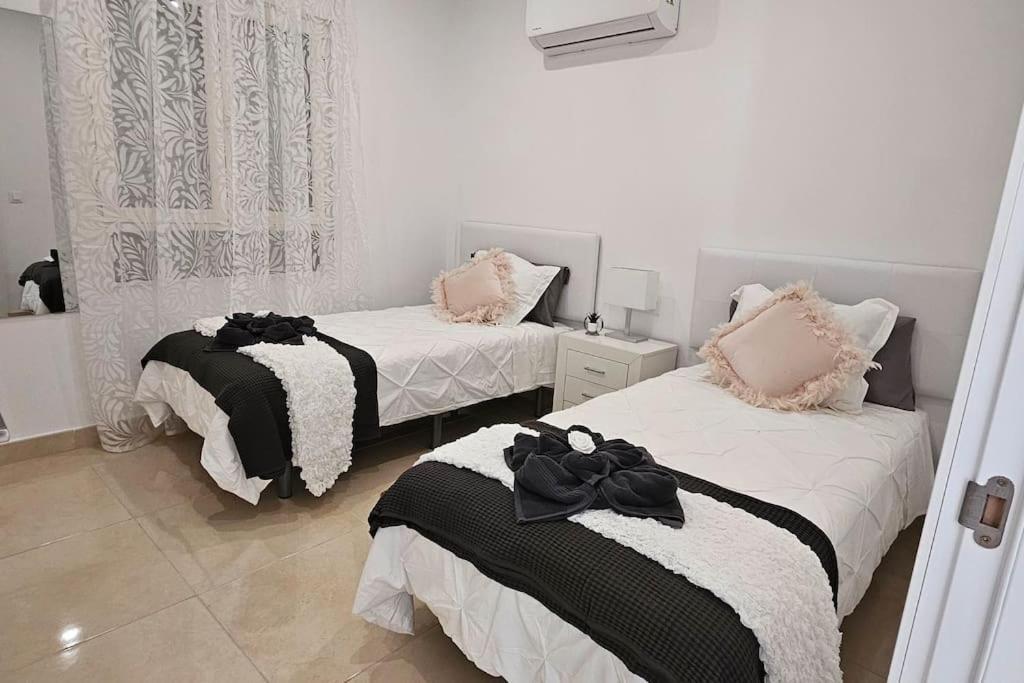 Luxury With Private Pool And Cinema By Vapago Tenerife Villa *