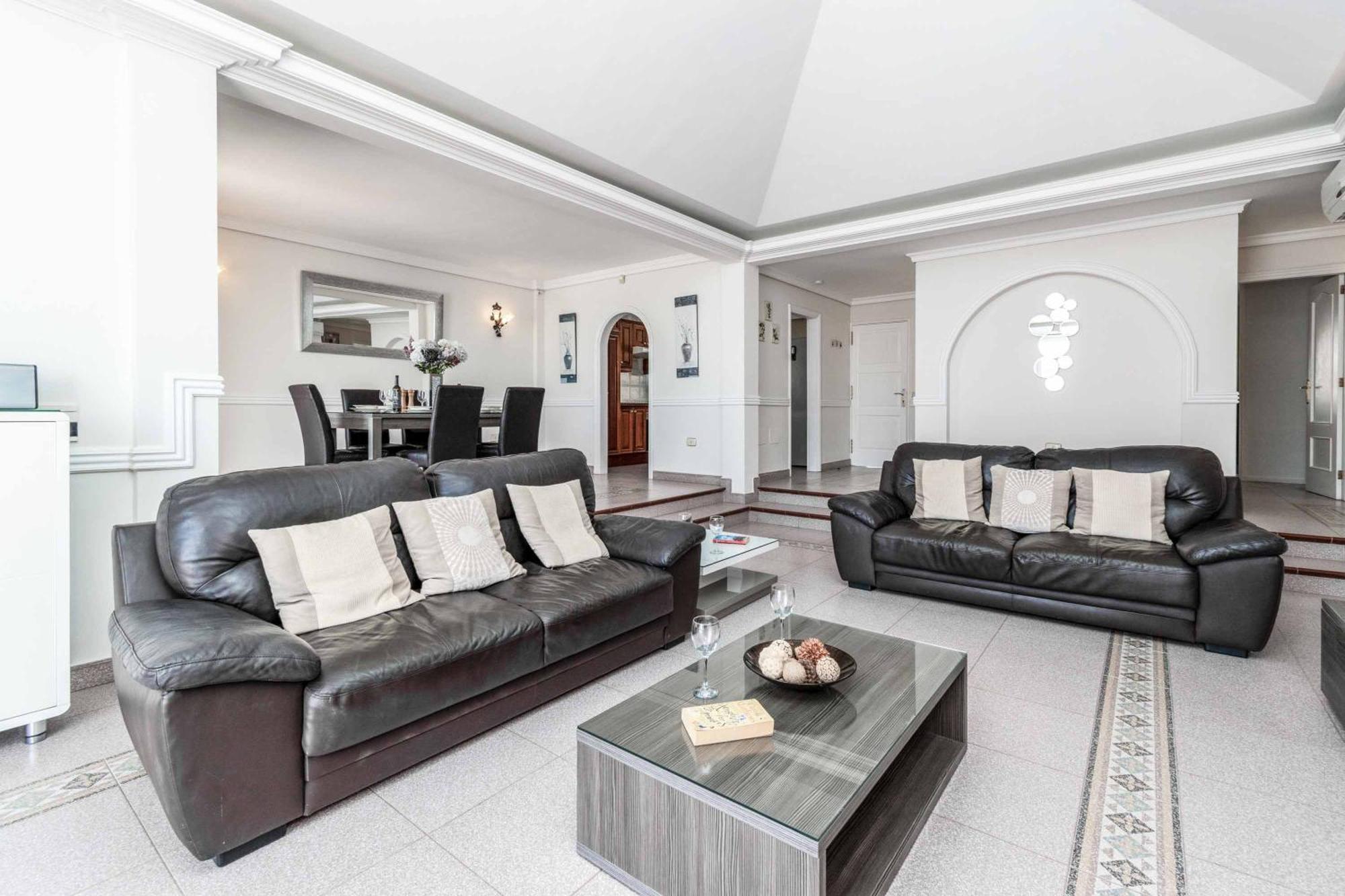 Villa Tiffany 14 *