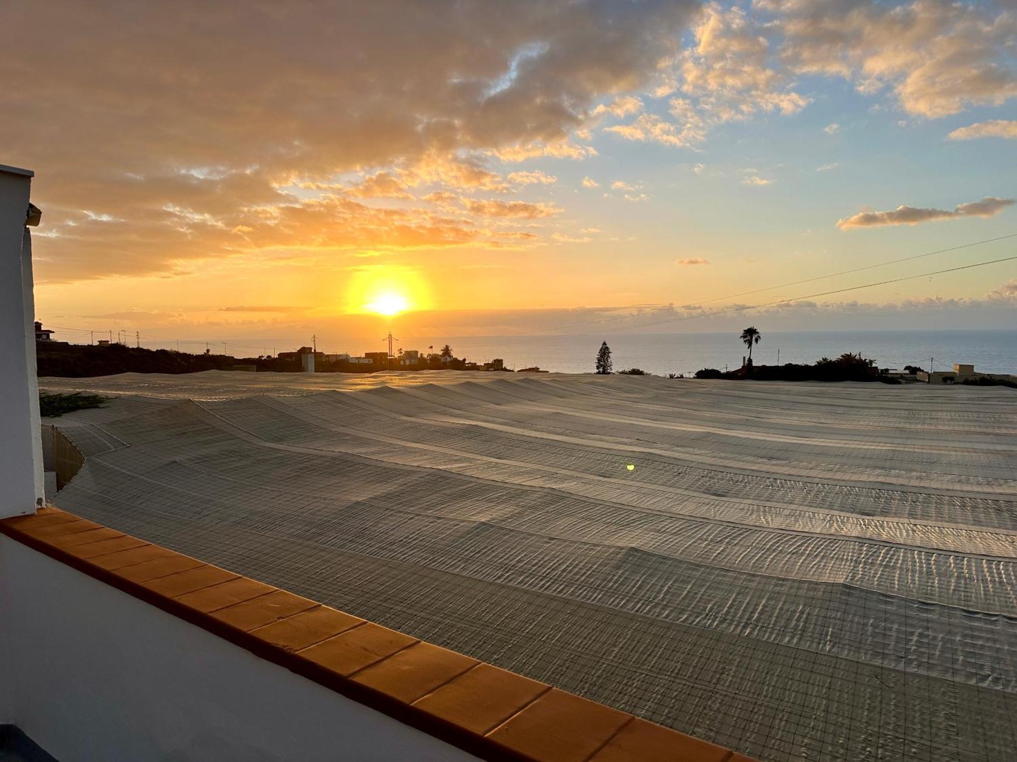 New Modern Apartment, Scandinavian Style, Ocean View, Huge Terrace Appartement *