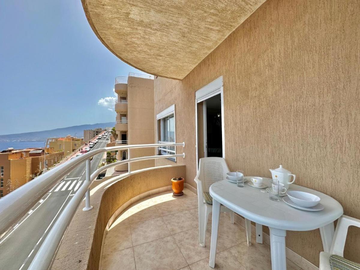 Sea View & Wiffi Free Apartamento