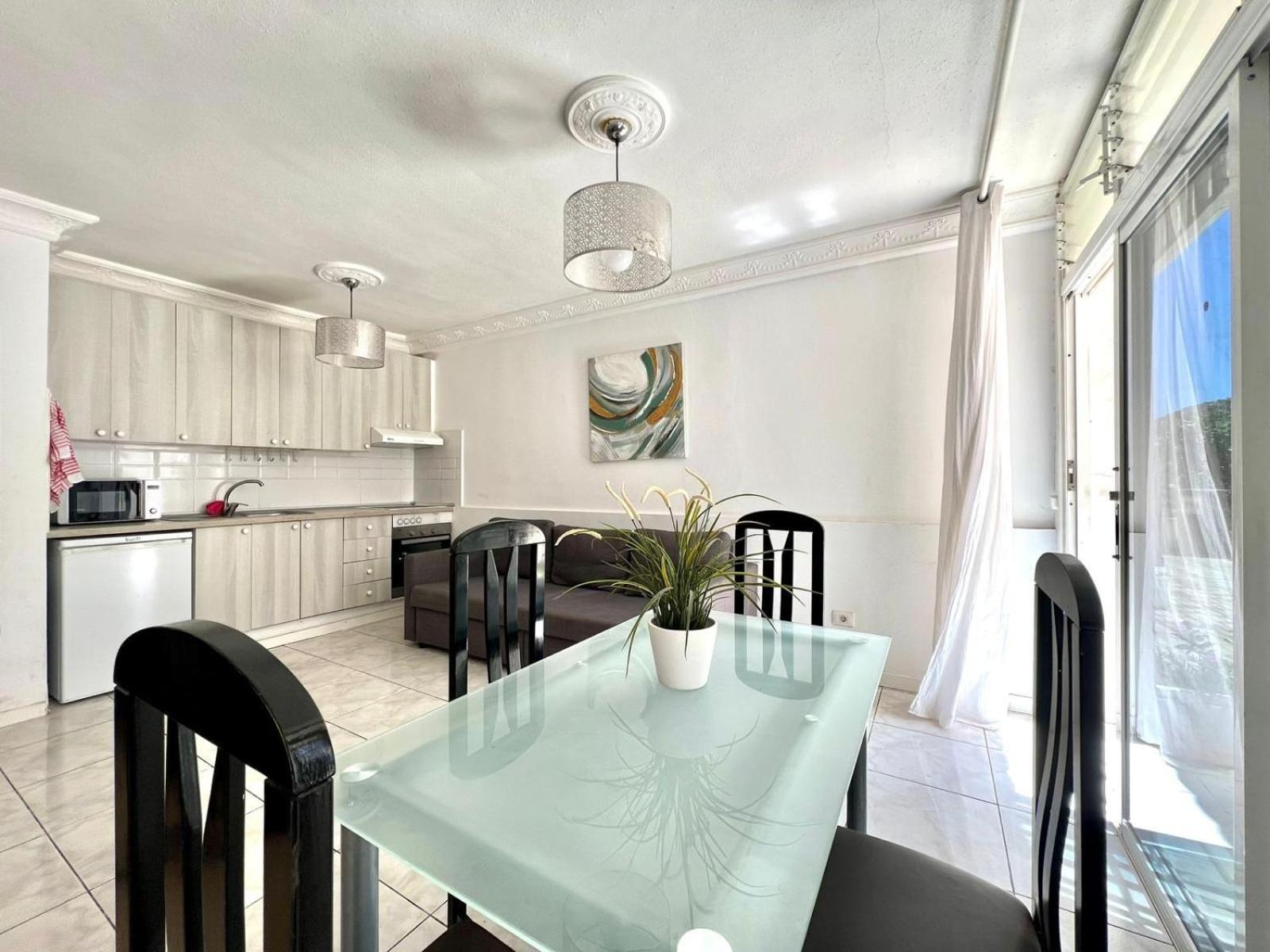 Lovely With Pool And Wifi Appartement