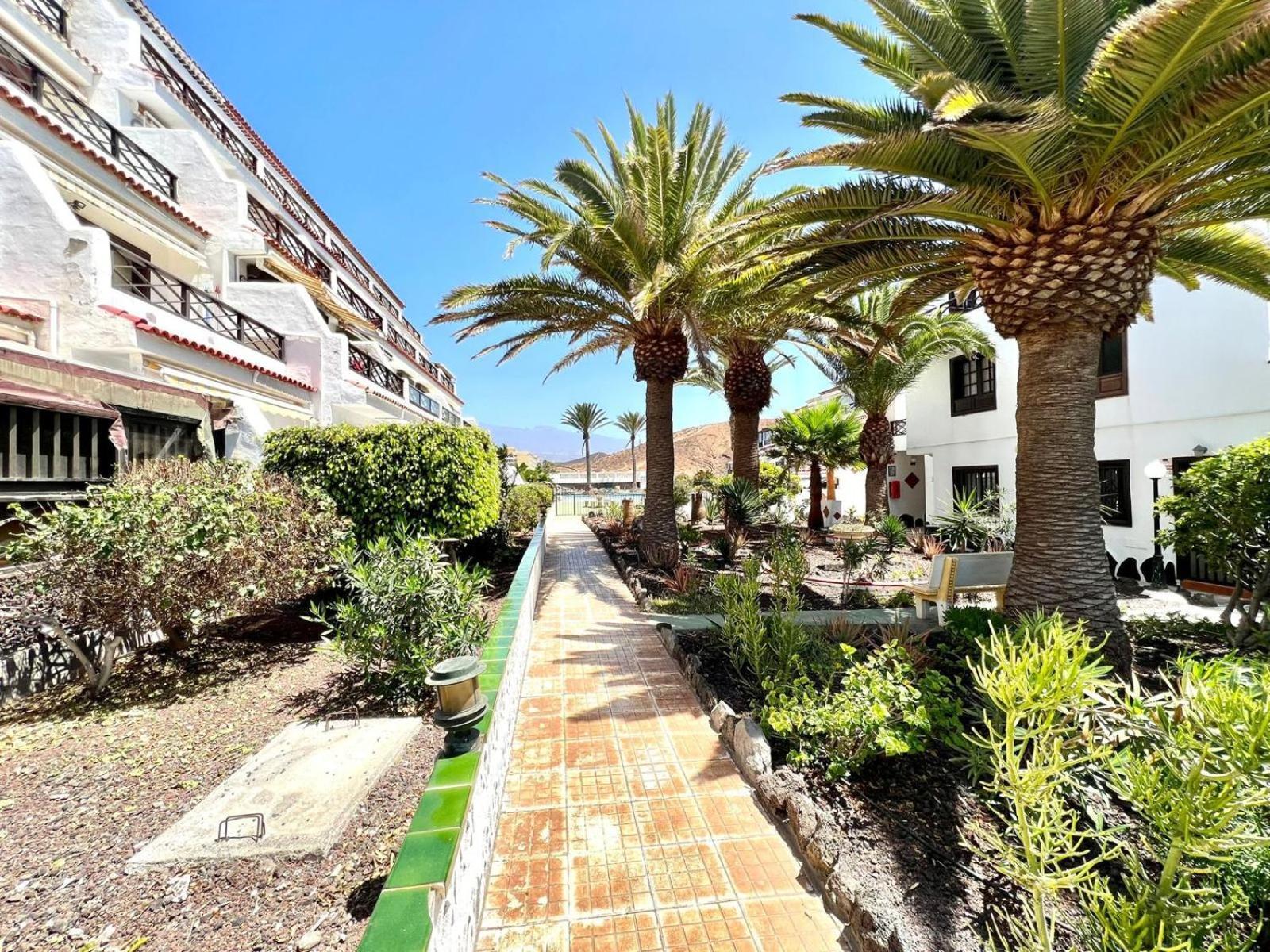 Appartement Lovely With Pool And Wifi *