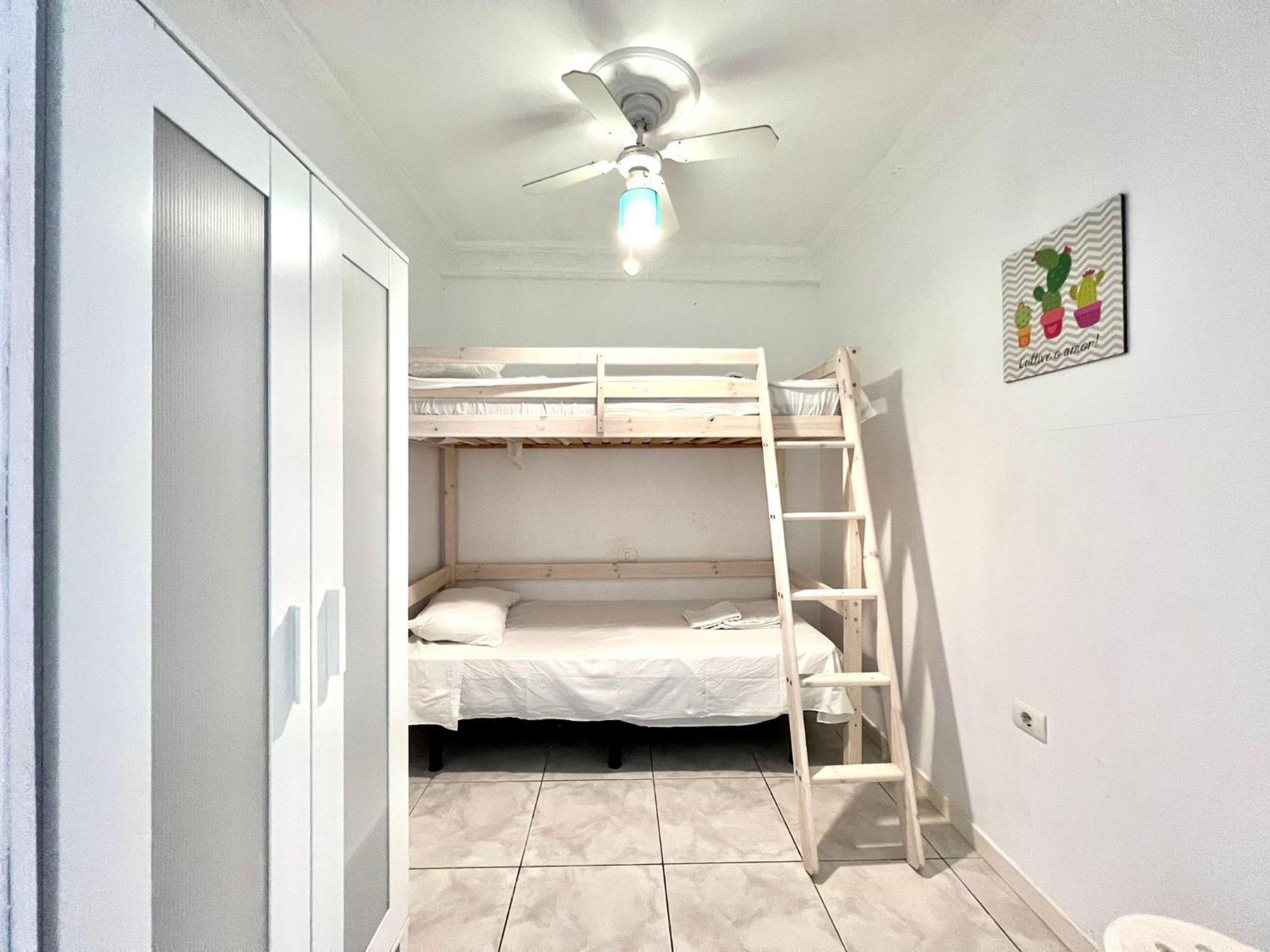 Lovely With Pool And Wifi Appartement