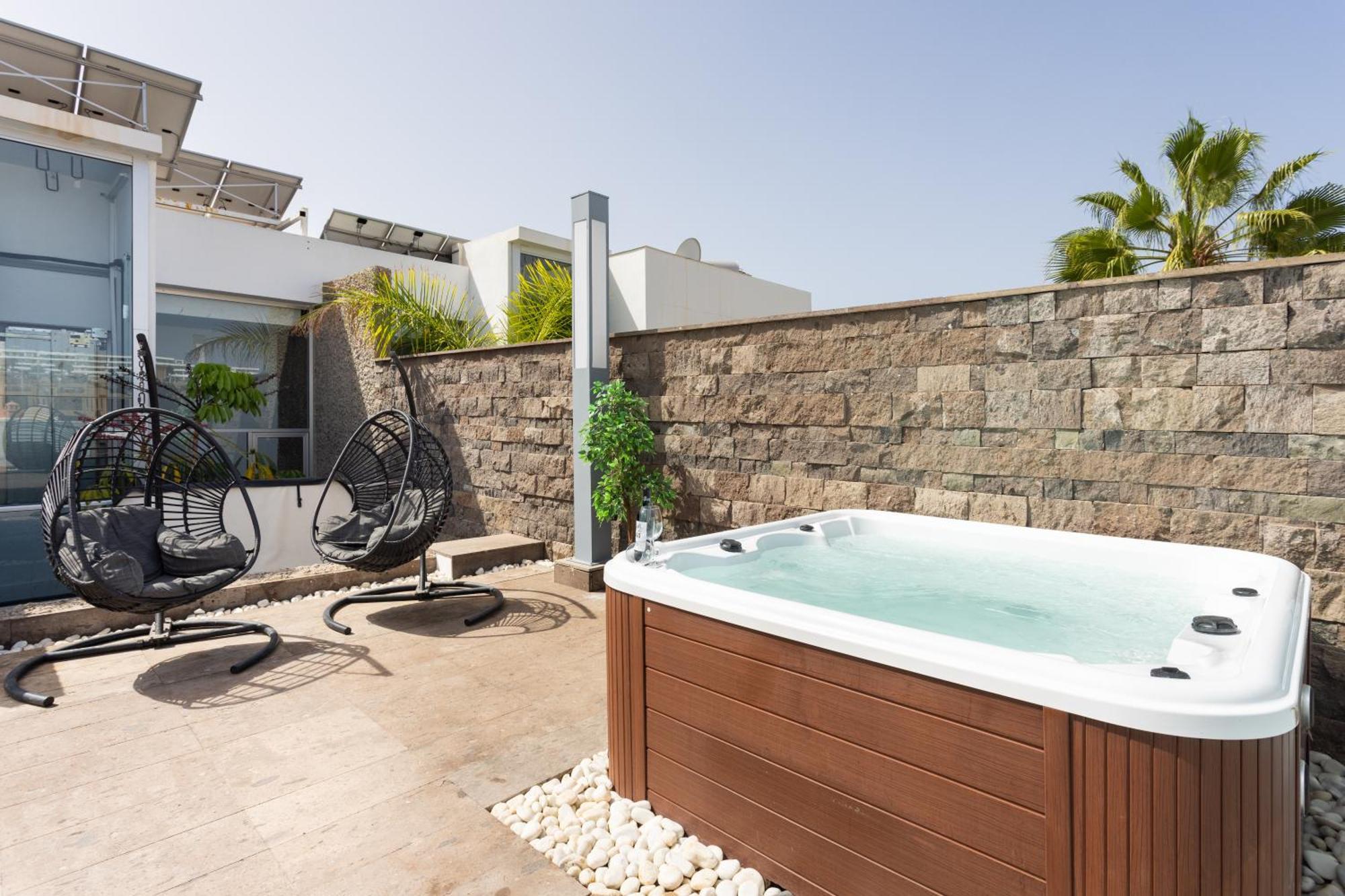 Villa Luxury Bkm In Playa Del Duque *