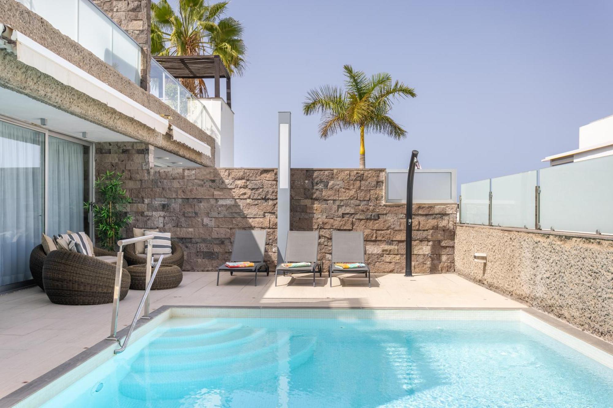 Luxury Bkm In Playa Del Duque
