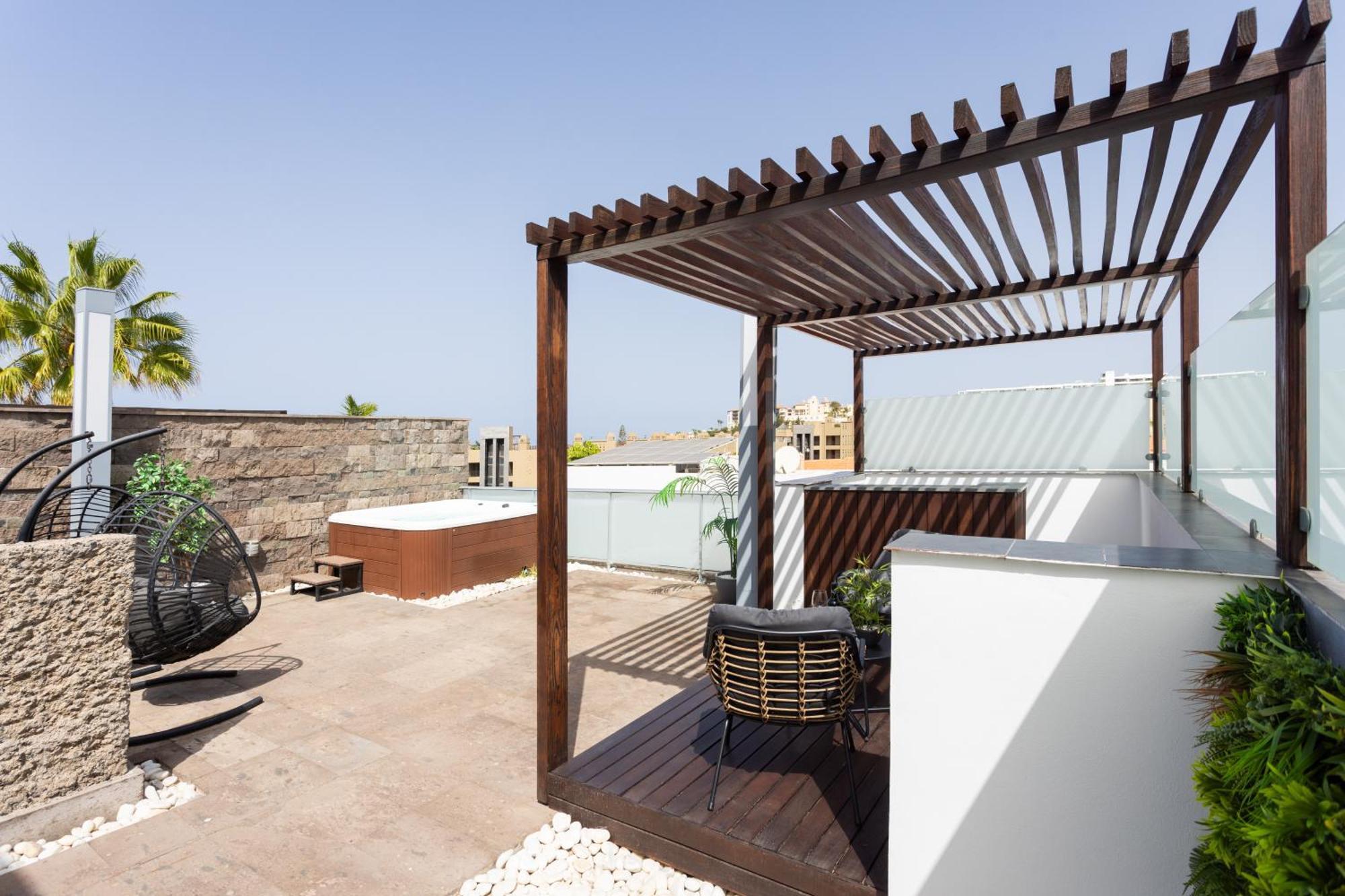 Luxury Bkm In Playa Del Duque Villa *