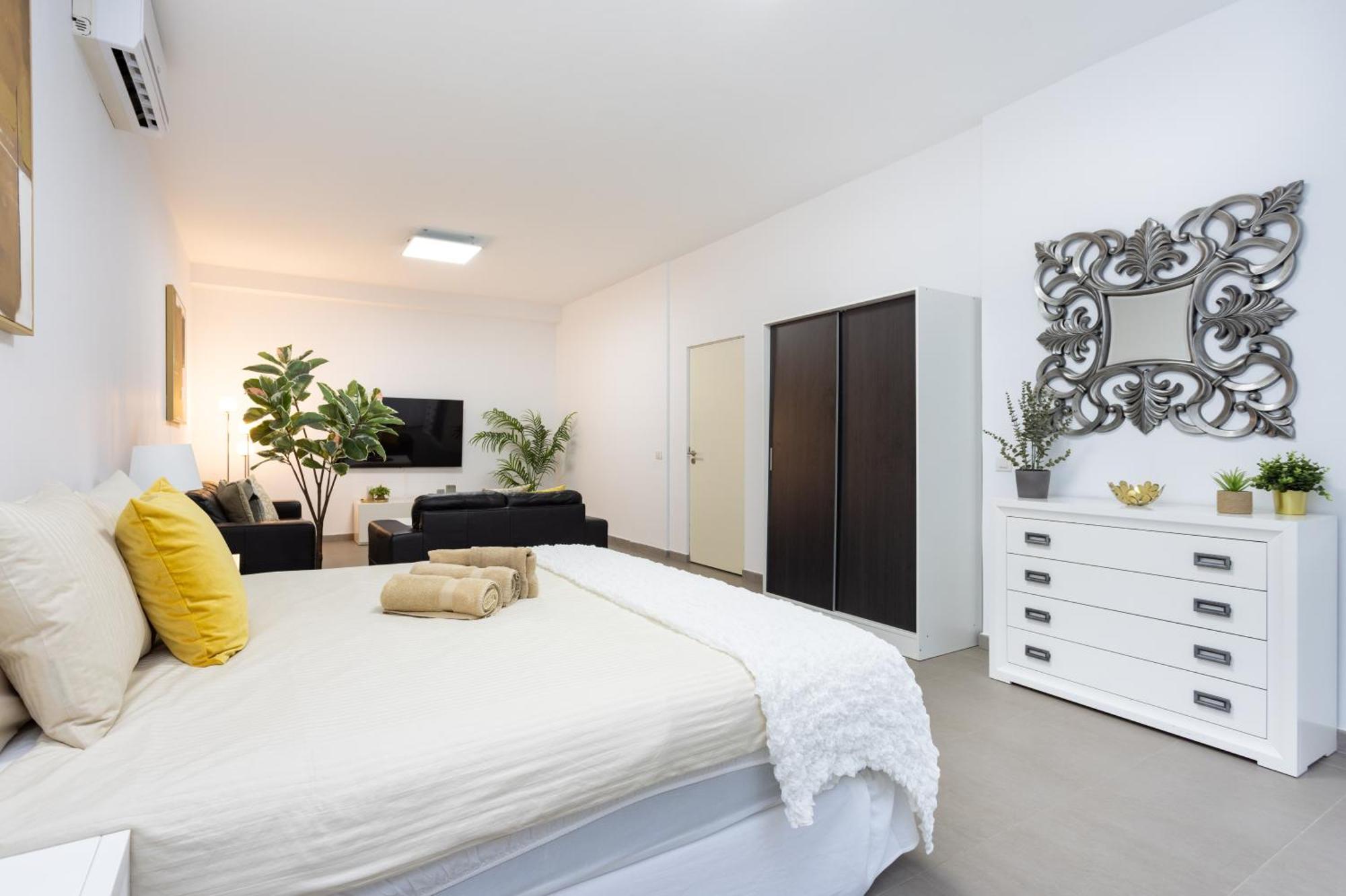 Luxury Bkm In Playa Del Duque Costa Adeje (Tenerife)