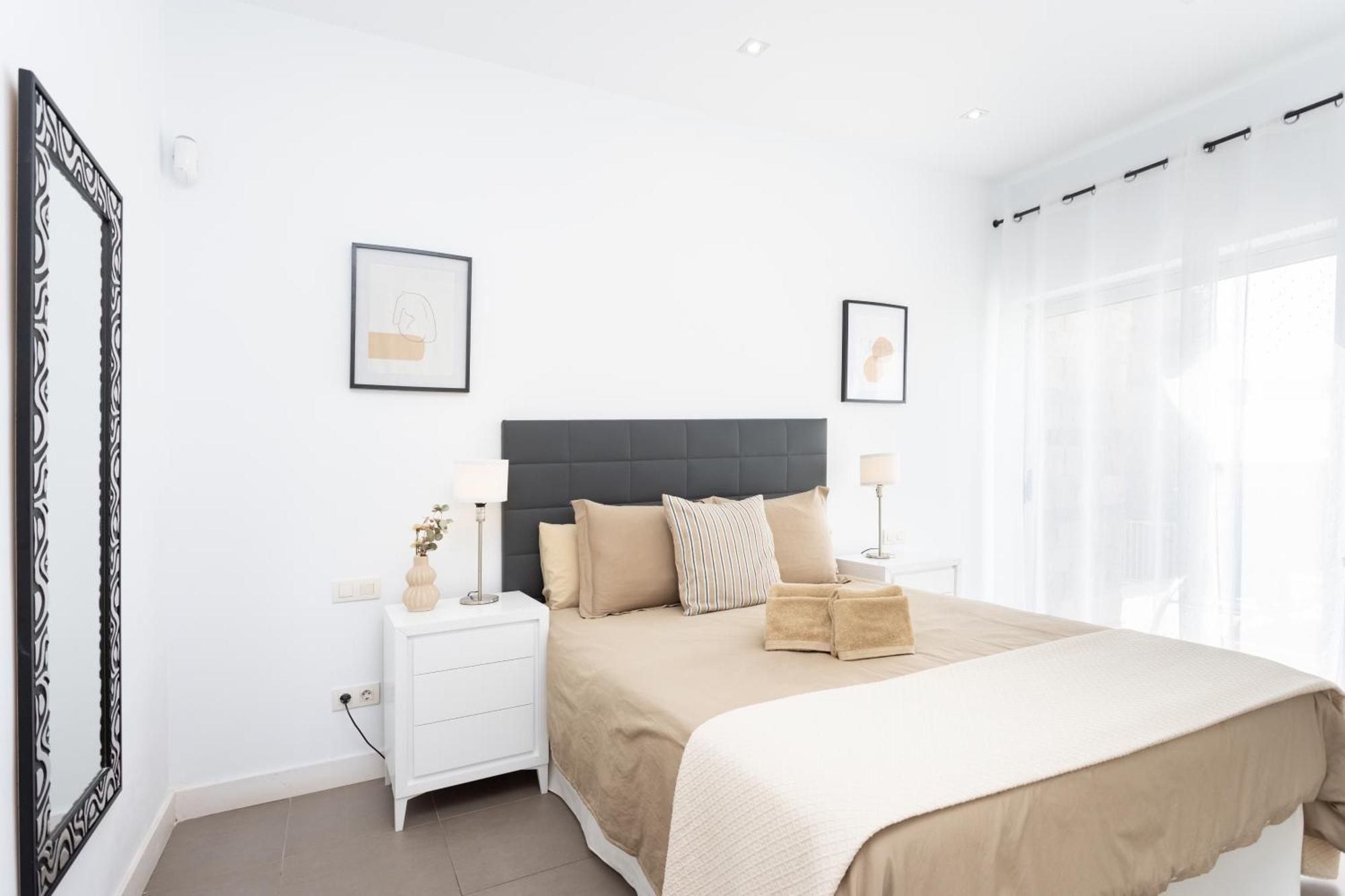 Luxury Bkm In Playa Del Duque Villa *