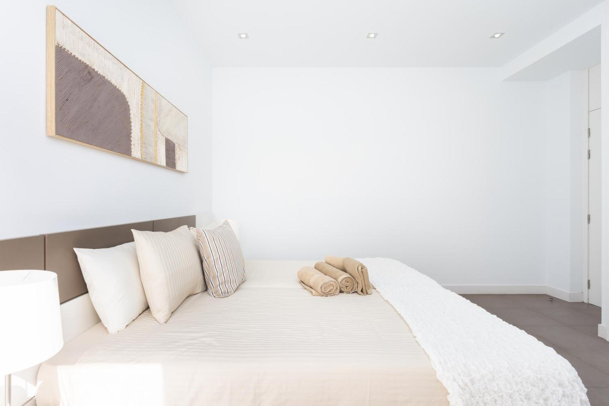 Luxury Bkm In Playa Del Duque Villa