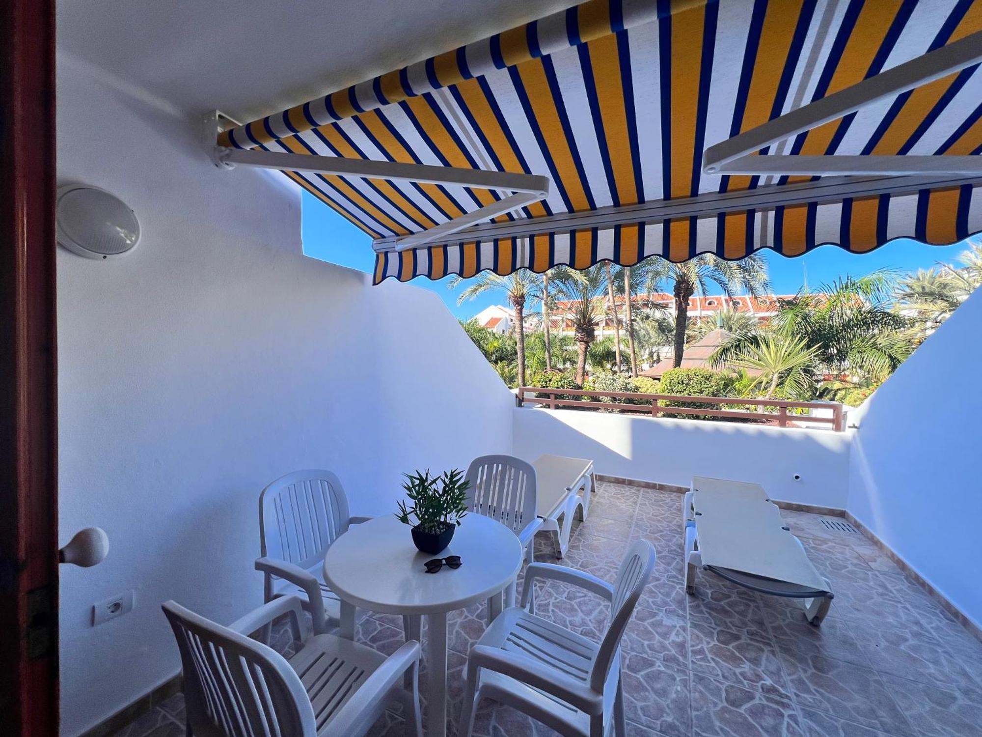 Seafront New Modern Appartement