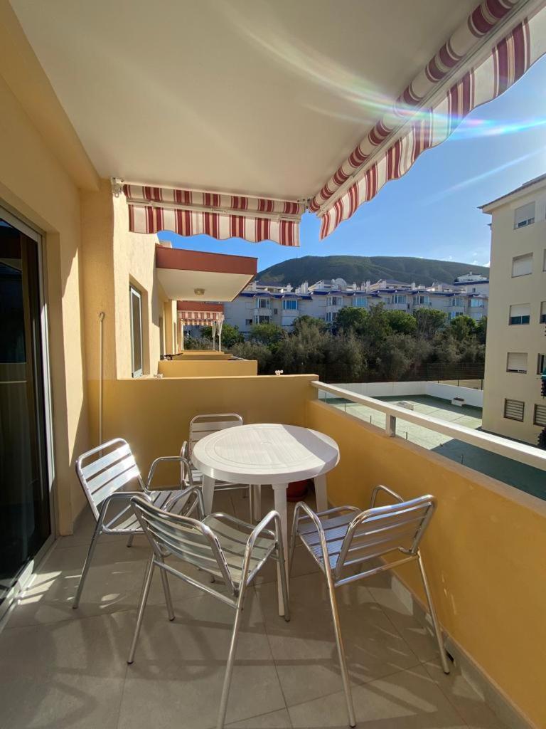 Angeles. Cristianos. Free Wifi Apartment Los Cristianos (Tenerife)