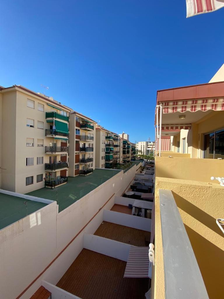 Angeles. Cristianos. Free Wifi * Los Cristianos (Tenerife)