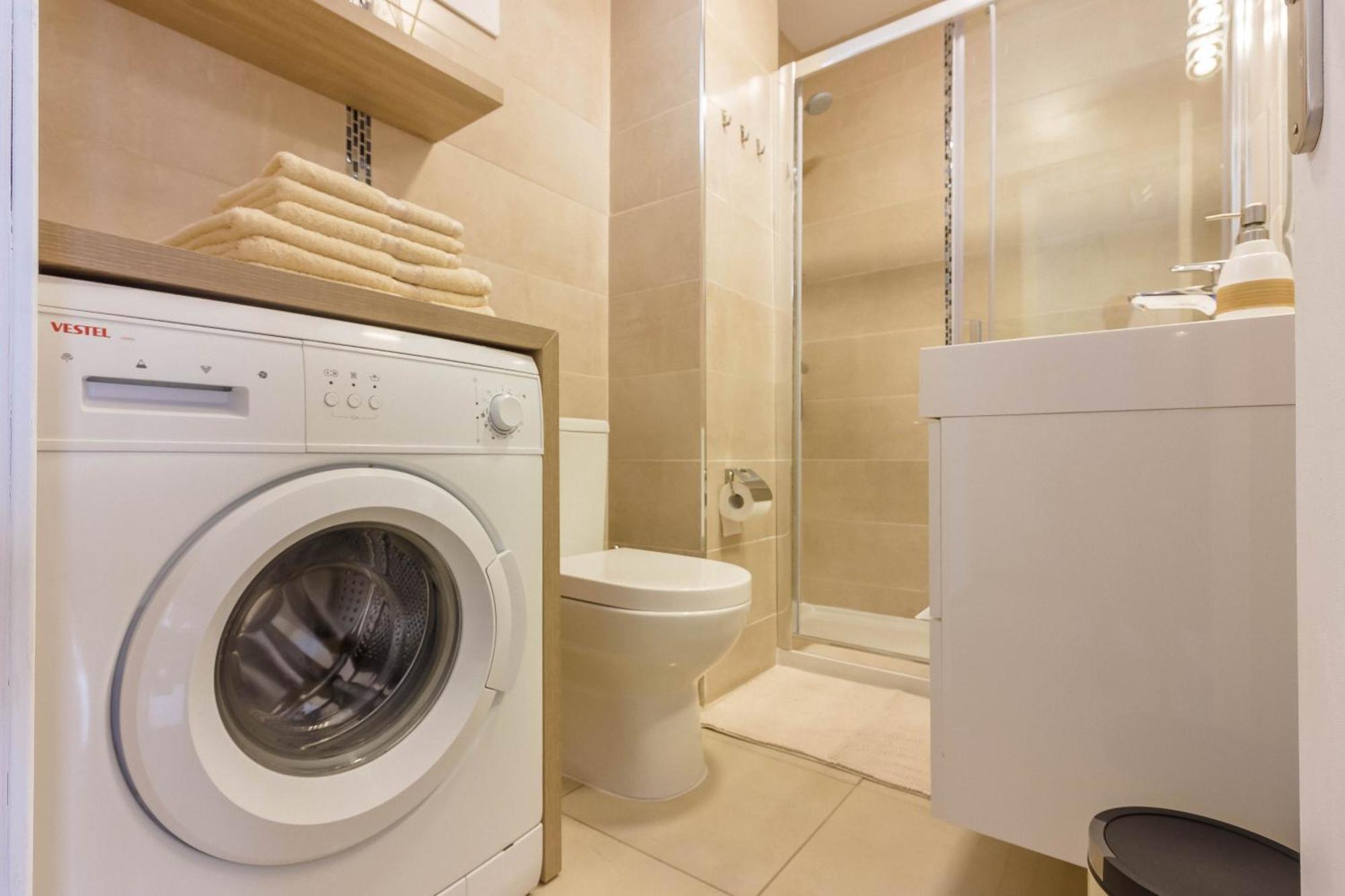 1bdr El Dorado Ocean View Americas *