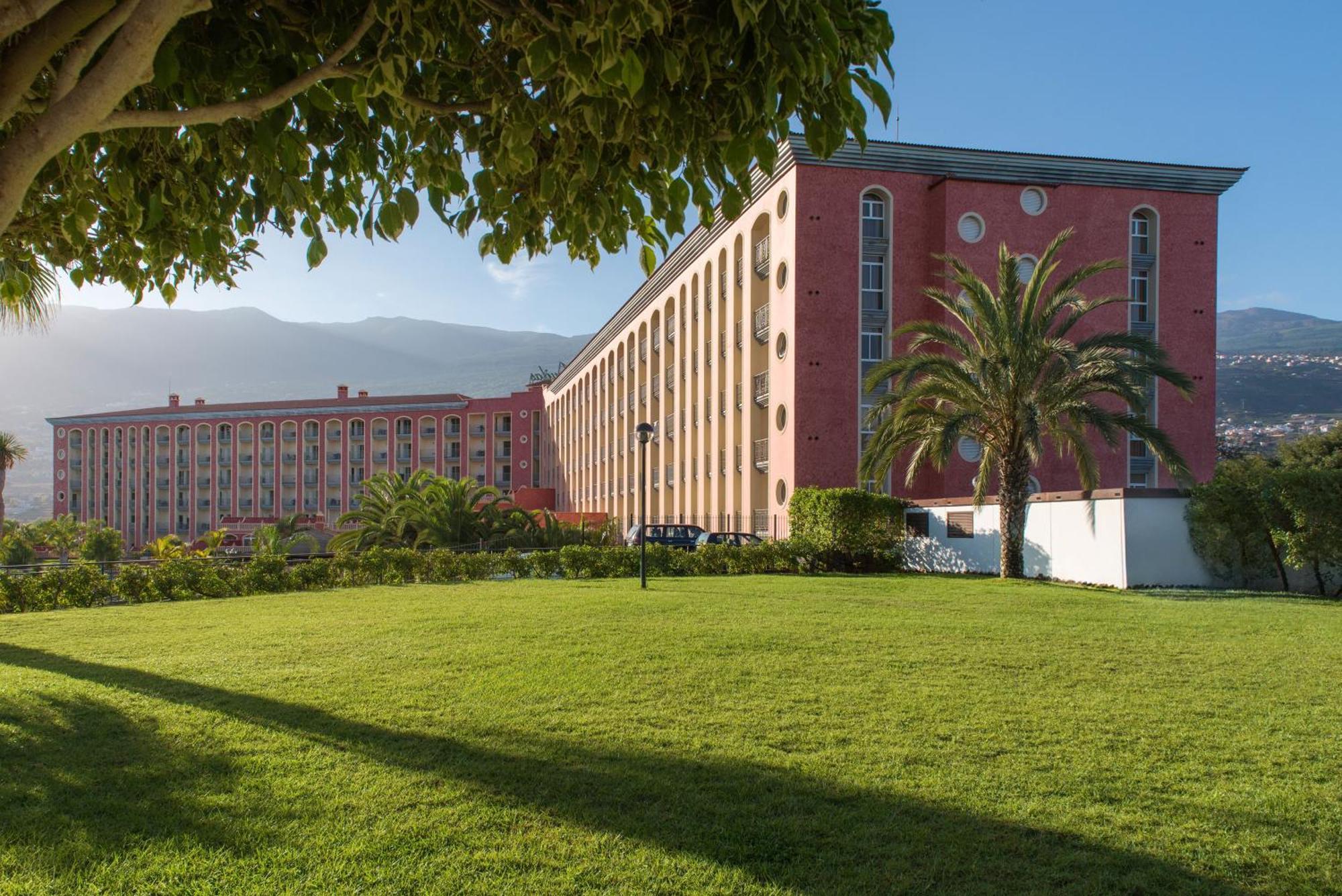 Las Aguilas Tenerife, Affiliated By Melia