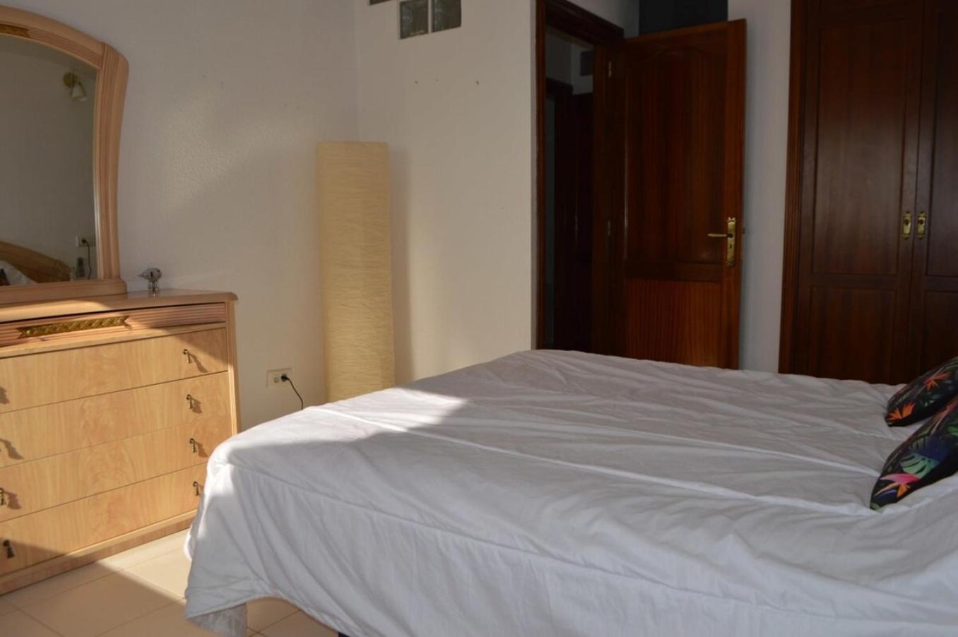Apartment 3 Bedroom With Stunning Views K302 *