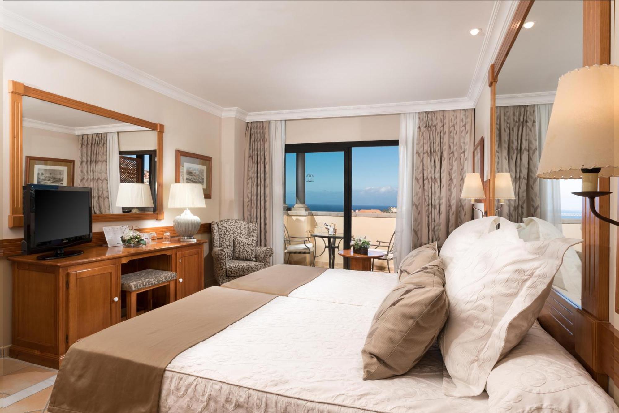 Gf Gran Costa Adeje***** Hotel 5*