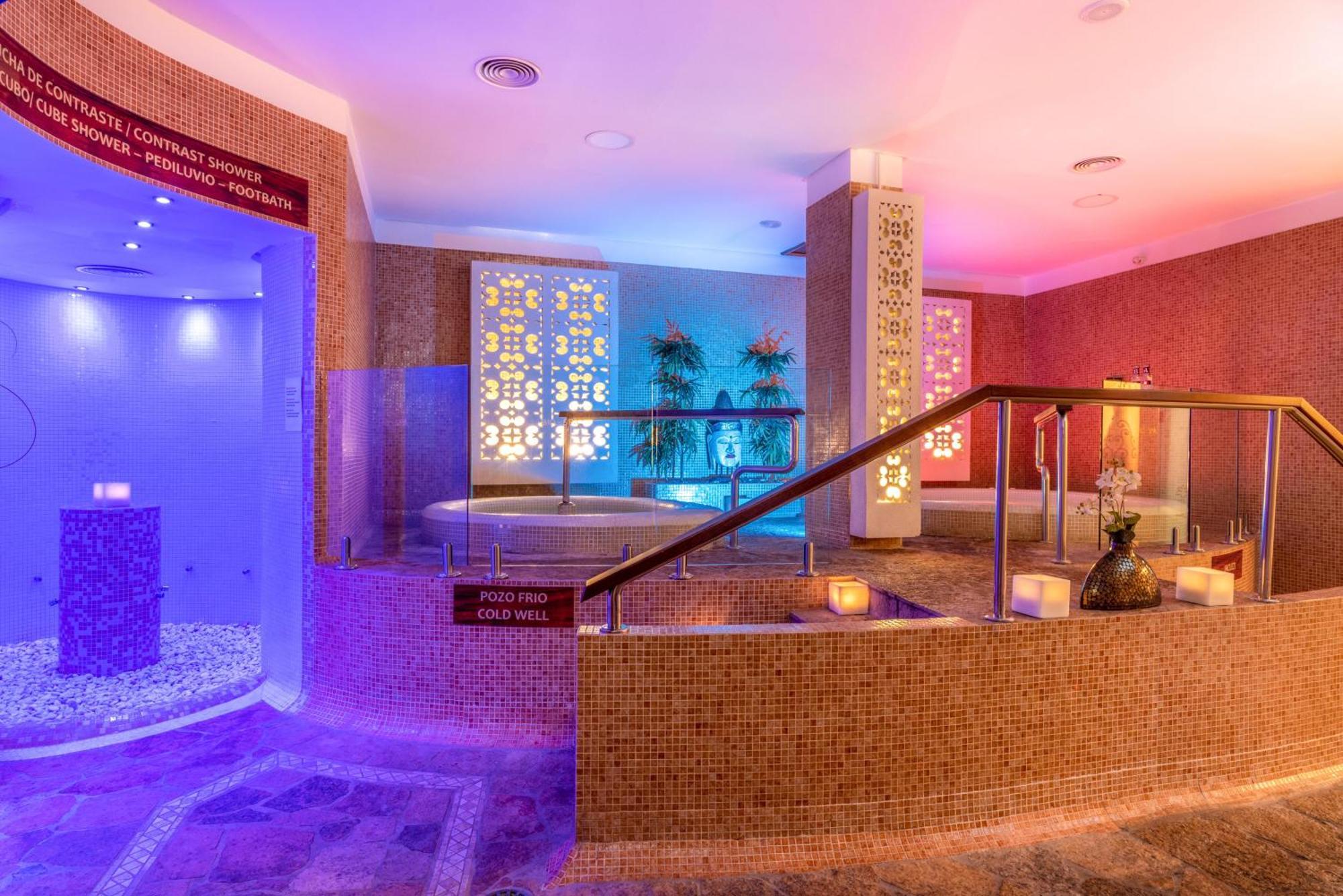 Hotel Gf Gran Costa Adeje***** 5*