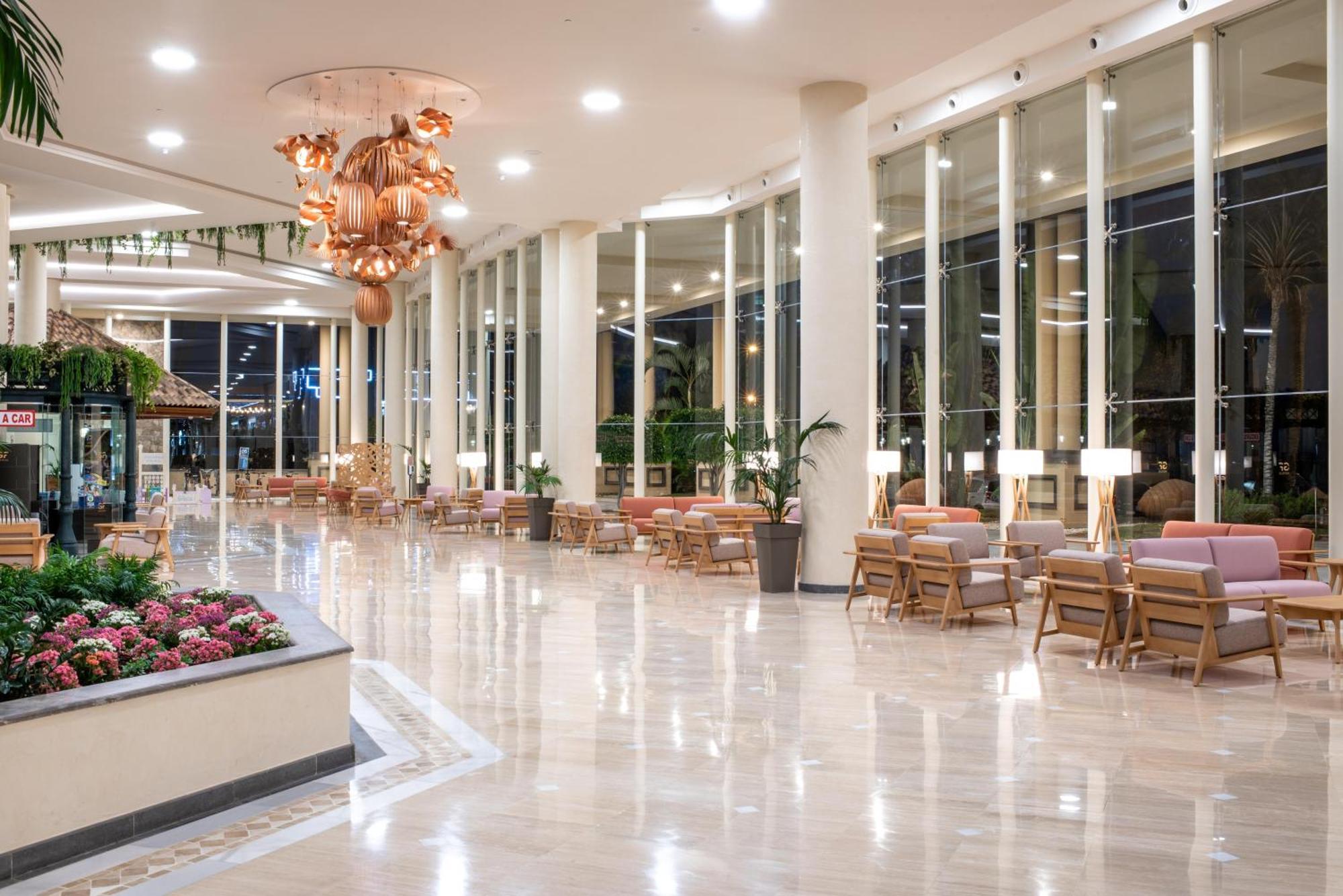 Hotel Gf Gran Costa Adeje***** Costa Adeje (Tenerife)