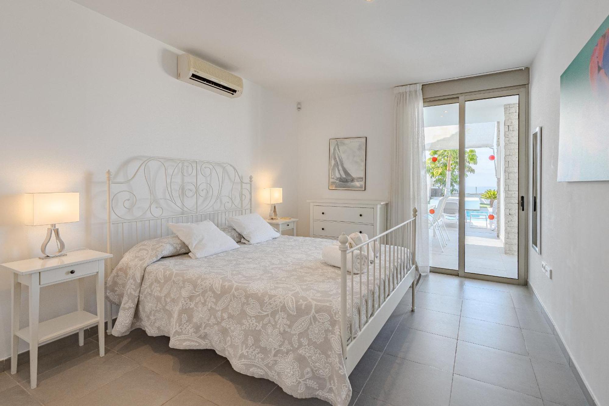 Caterina, Luxury With Heated Pool Ocean View In Adeje, Tenerife Villa Costa Adeje (Tenerife)