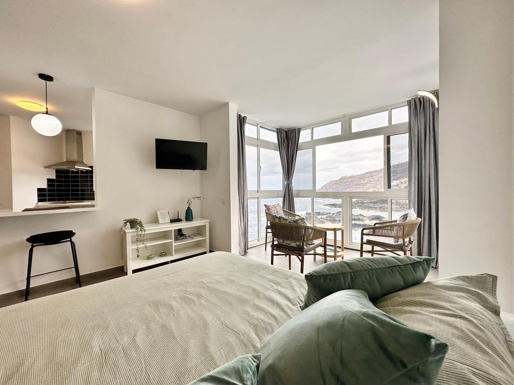 Apartment Feel D *