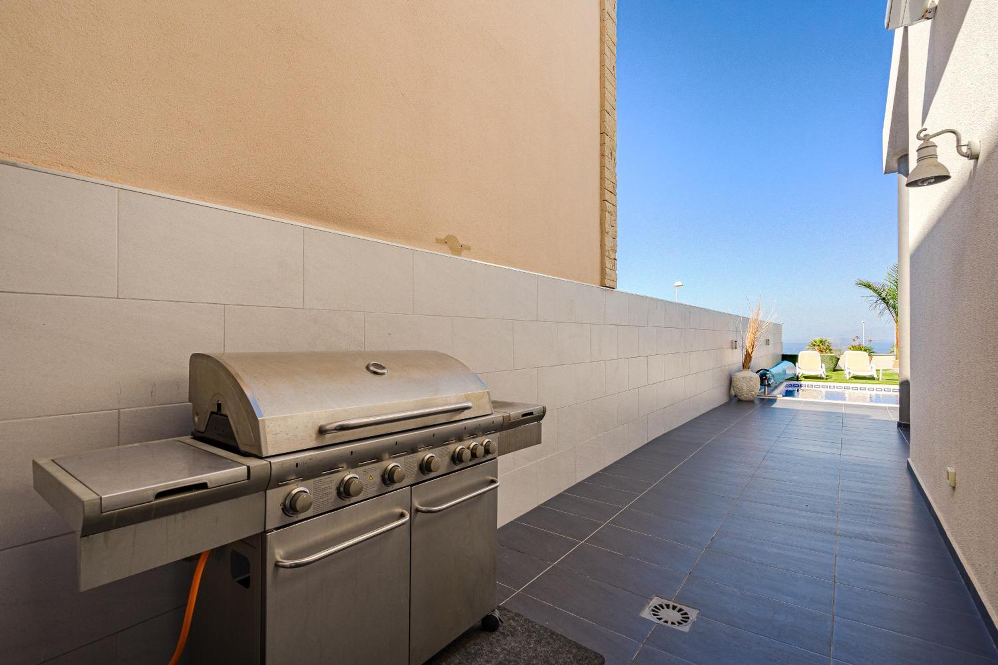 Elisabetta, Luxury With Heated Pool Ocean View In Adeje, Tenerife Villa Costa Adeje (Tenerife)