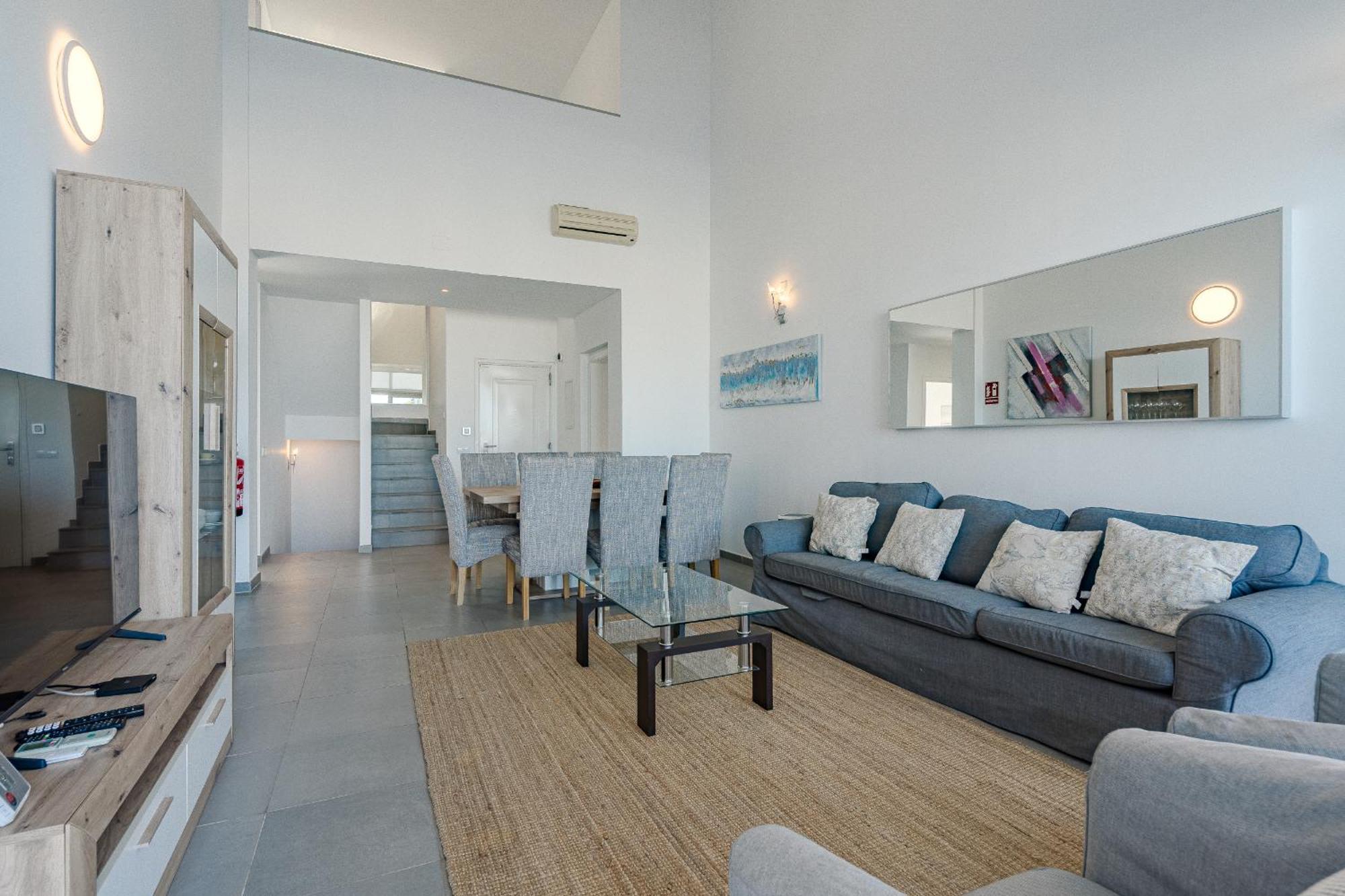 Elisabetta, Luxury With Heated Pool Ocean View In Adeje, Tenerife
