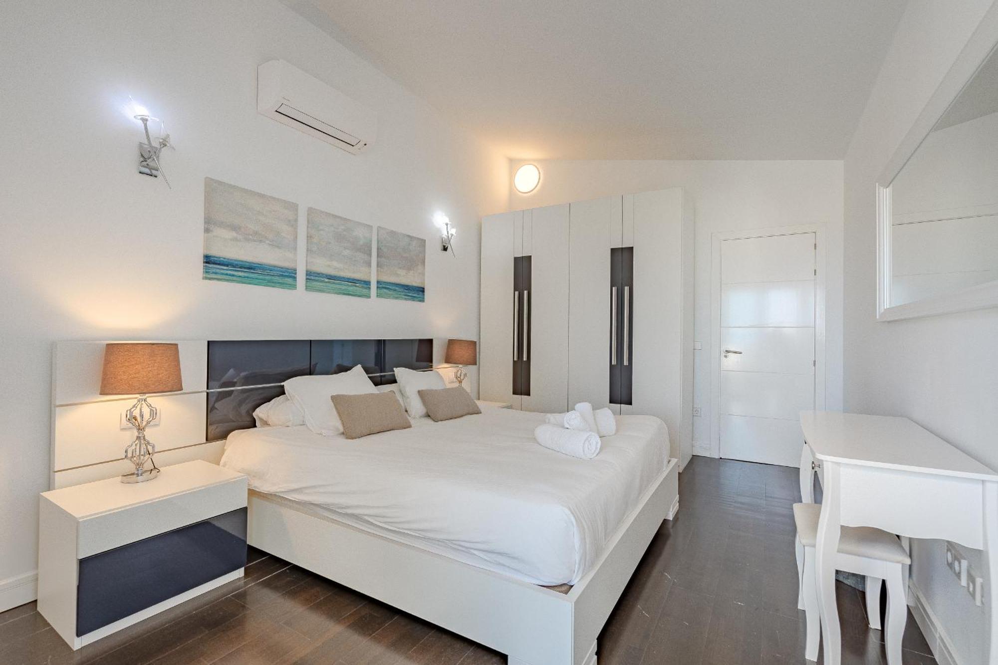 Villa Elisabetta, Luxury With Heated Pool Ocean View In Adeje, Tenerife *