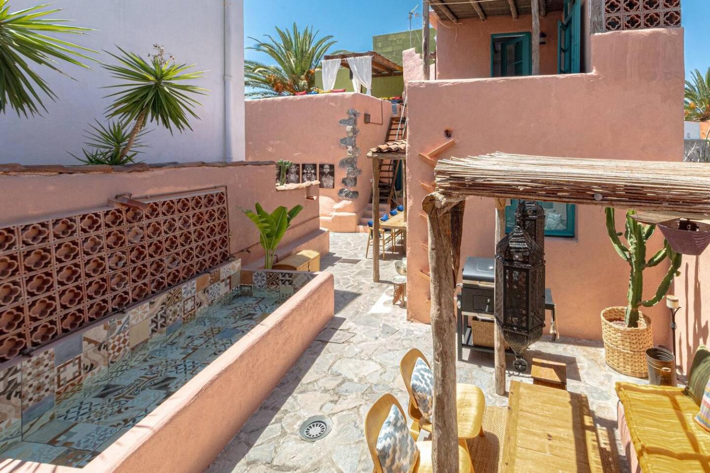 Coocoomos Casa Moroccan Style Villa
