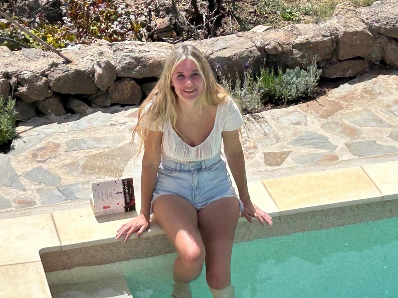 Сasa de vacaciones Rosas Maerchenhafte Mit Pool