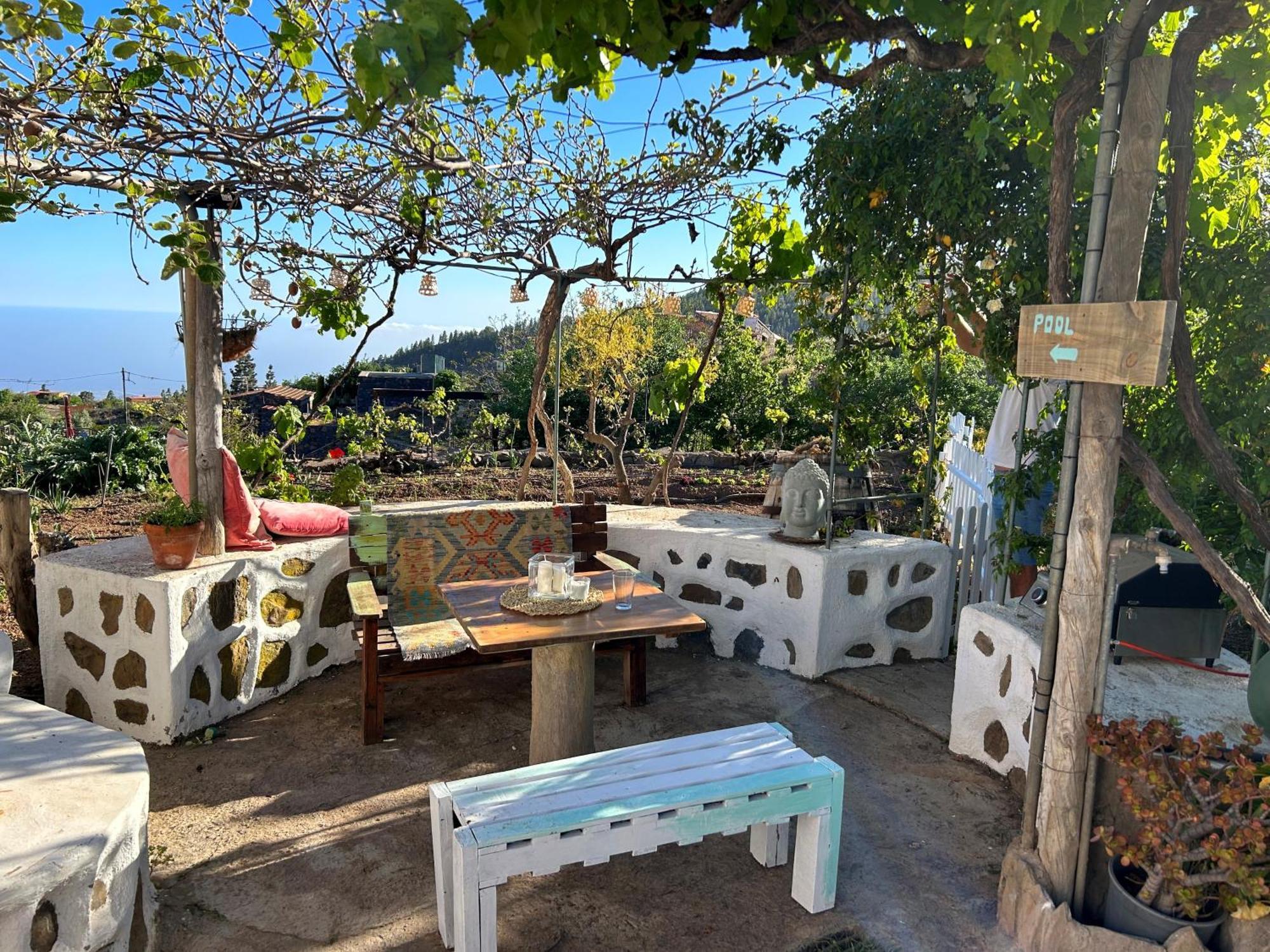 Rosas Maerchenhafte Mit Pool Сasa de vacaciones